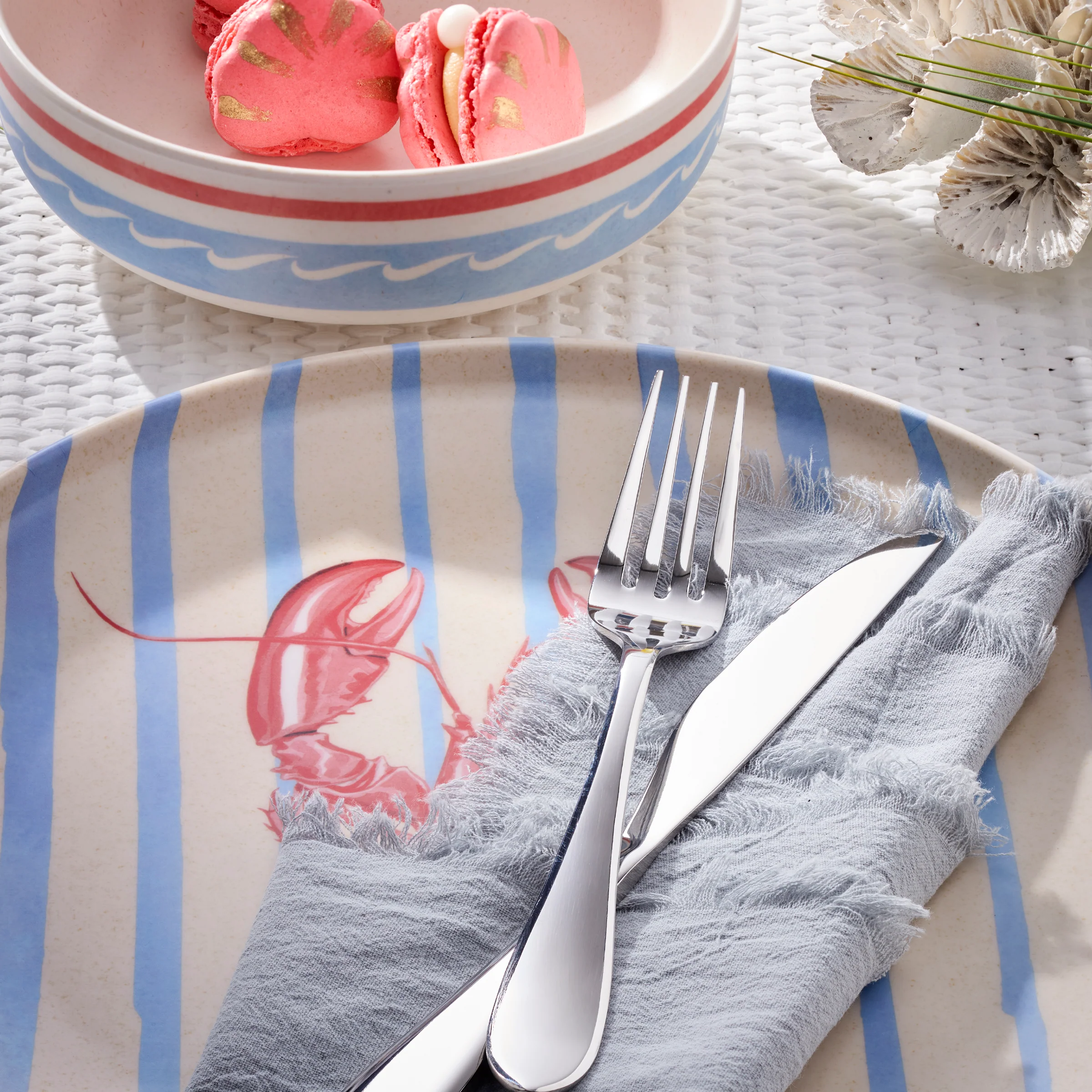 24 Seven Melamine Wharfside 18-Piece Dinnerware Set - Image 4