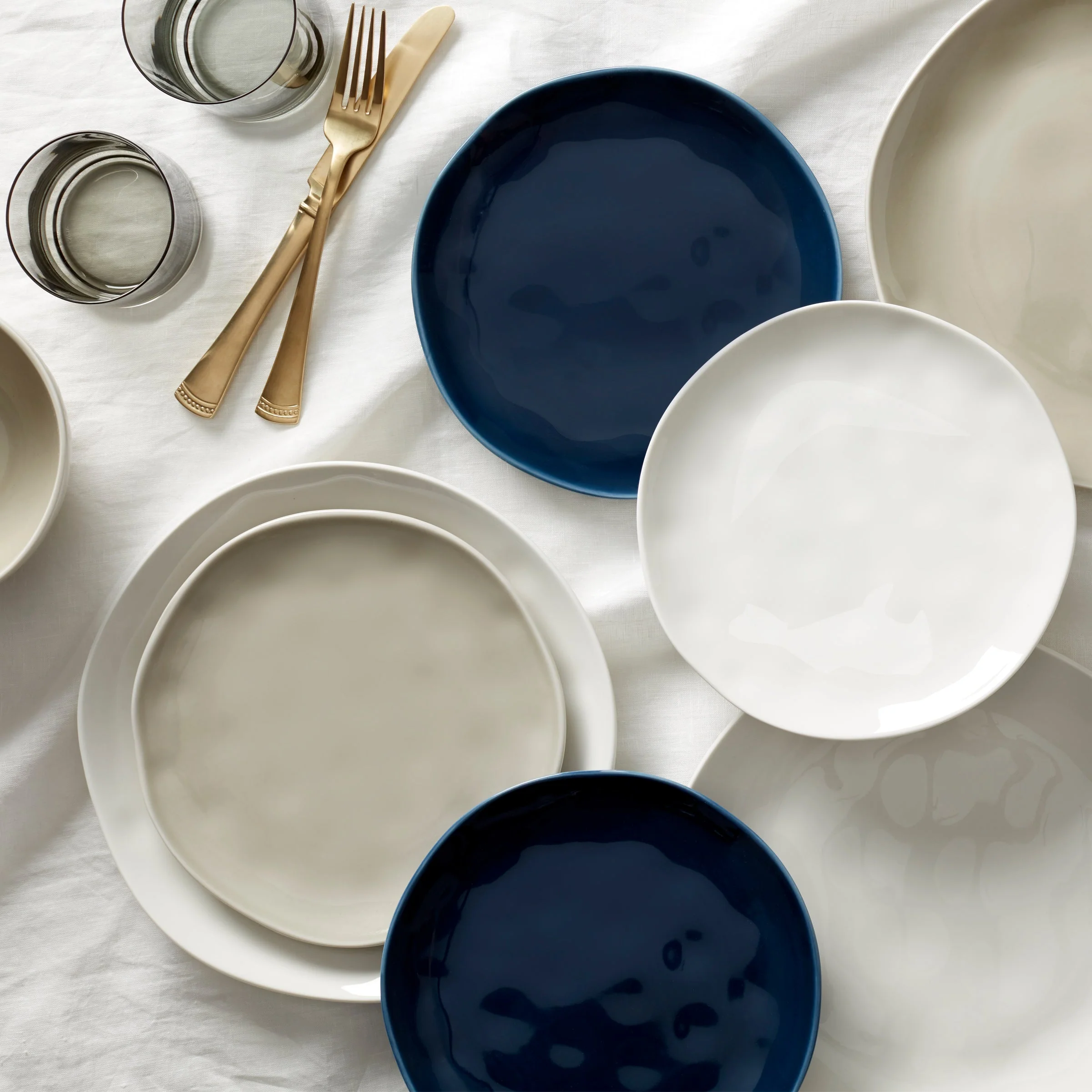 Bay Colors White Accent Plates, Set of 4 - Image 7