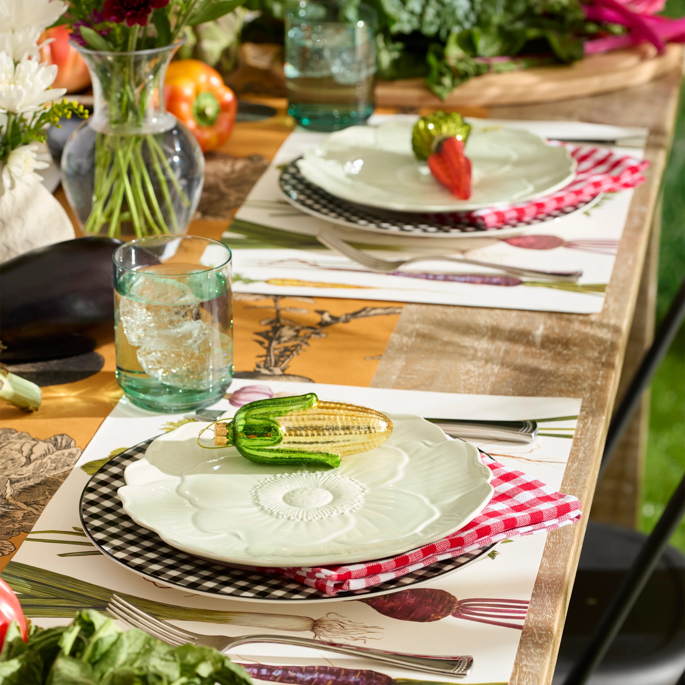 Butterfly Meadow Floral Green Accent Plates, Set of 4 - Image 5
