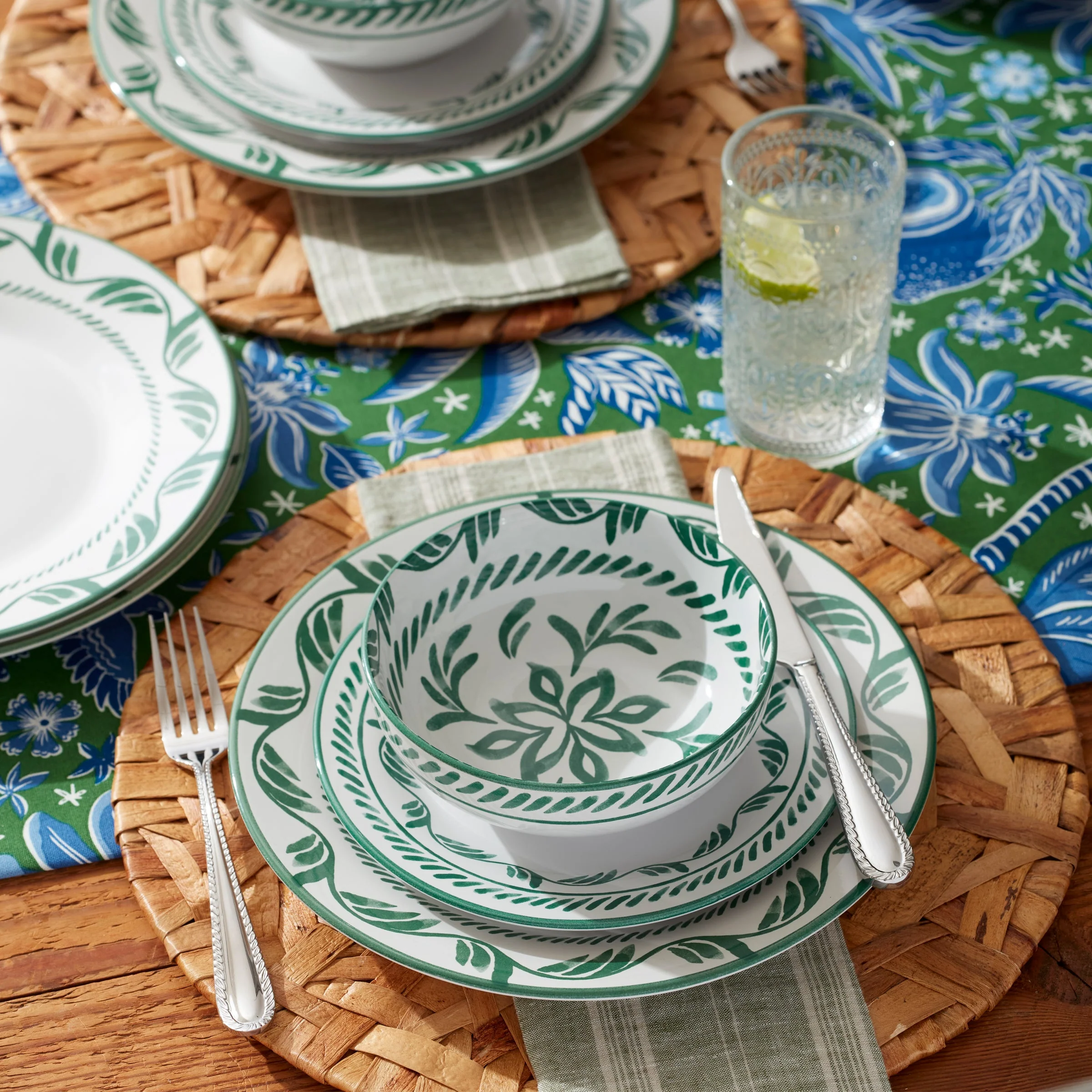 Solear Green 12-Piece Dinnerware Set - Image 2