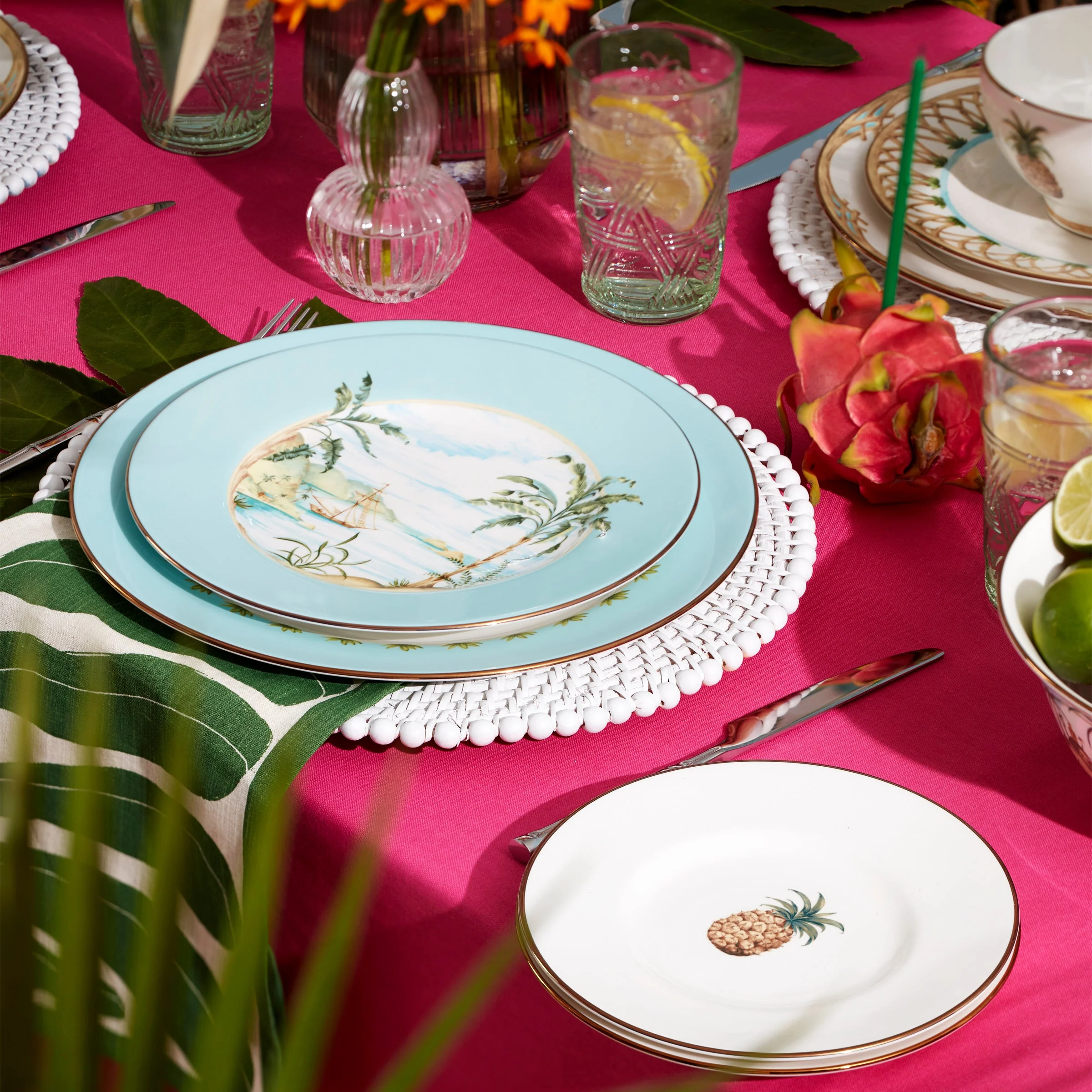 British Colonial Tradewind Accent Plate - Image 3