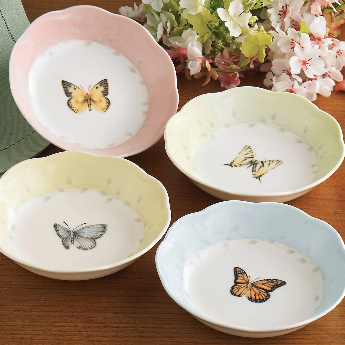 Butterfly Meadow Fruit Bowls, Set 4 - Image 3