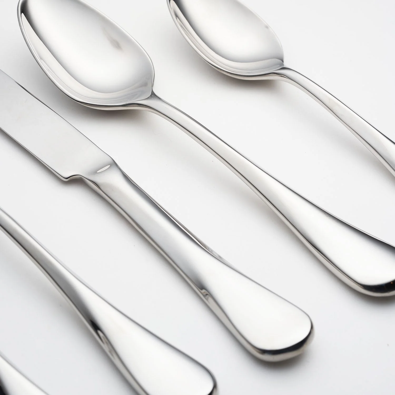 Eloquence 20-Piece Flatware Set - Image 4