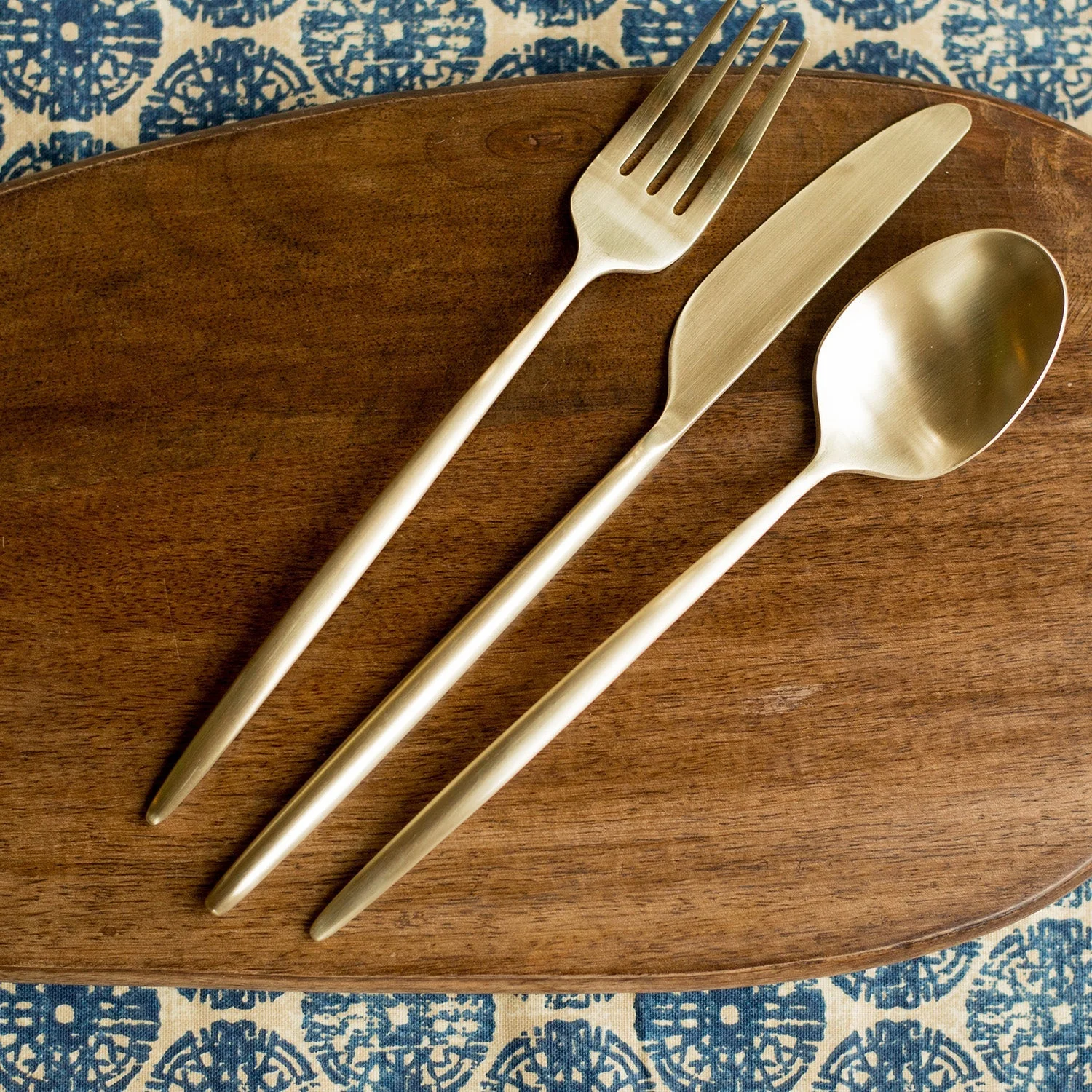 Gaze Champagne Satin 20-Piece Flatware Set - Image 10