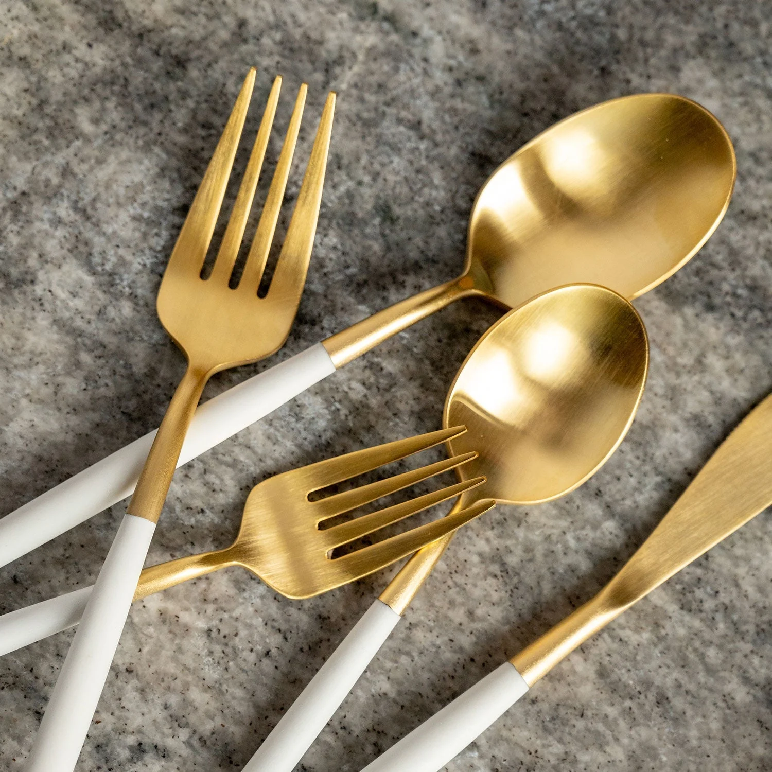 Mazzy Gold Satin White Pom Handle 20-Piece Flatware Set - Image 3