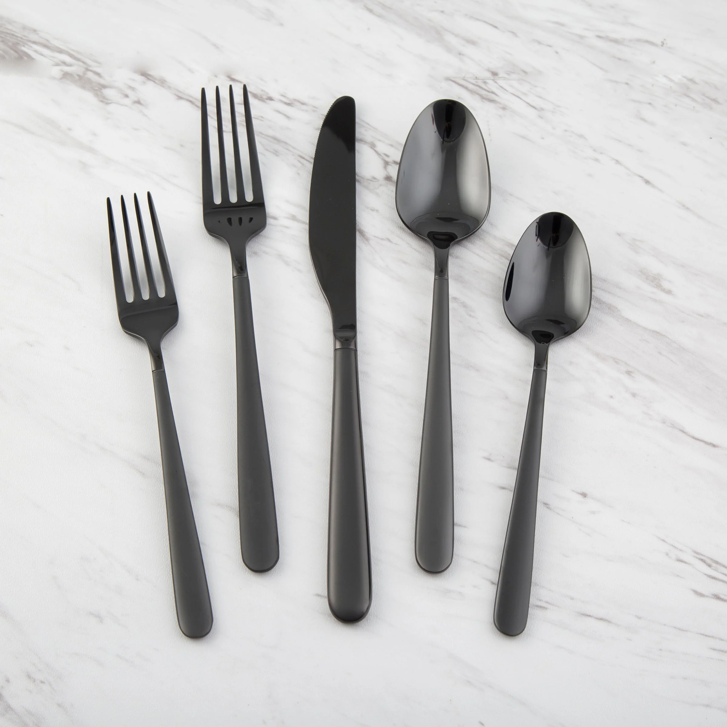 Quinn Black Sand Mirror 20-Piece Flatware Set