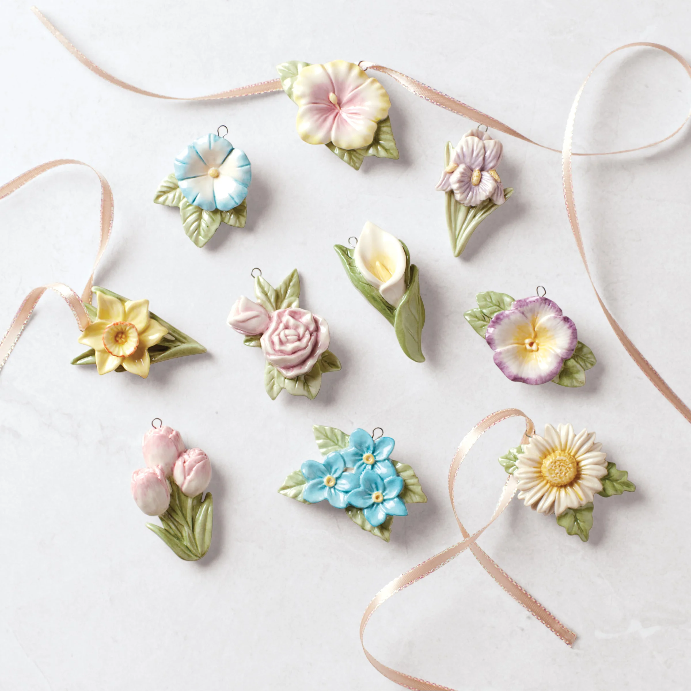 Celebrate Flowers 10-Piece Mini Ornament Set - Image 10