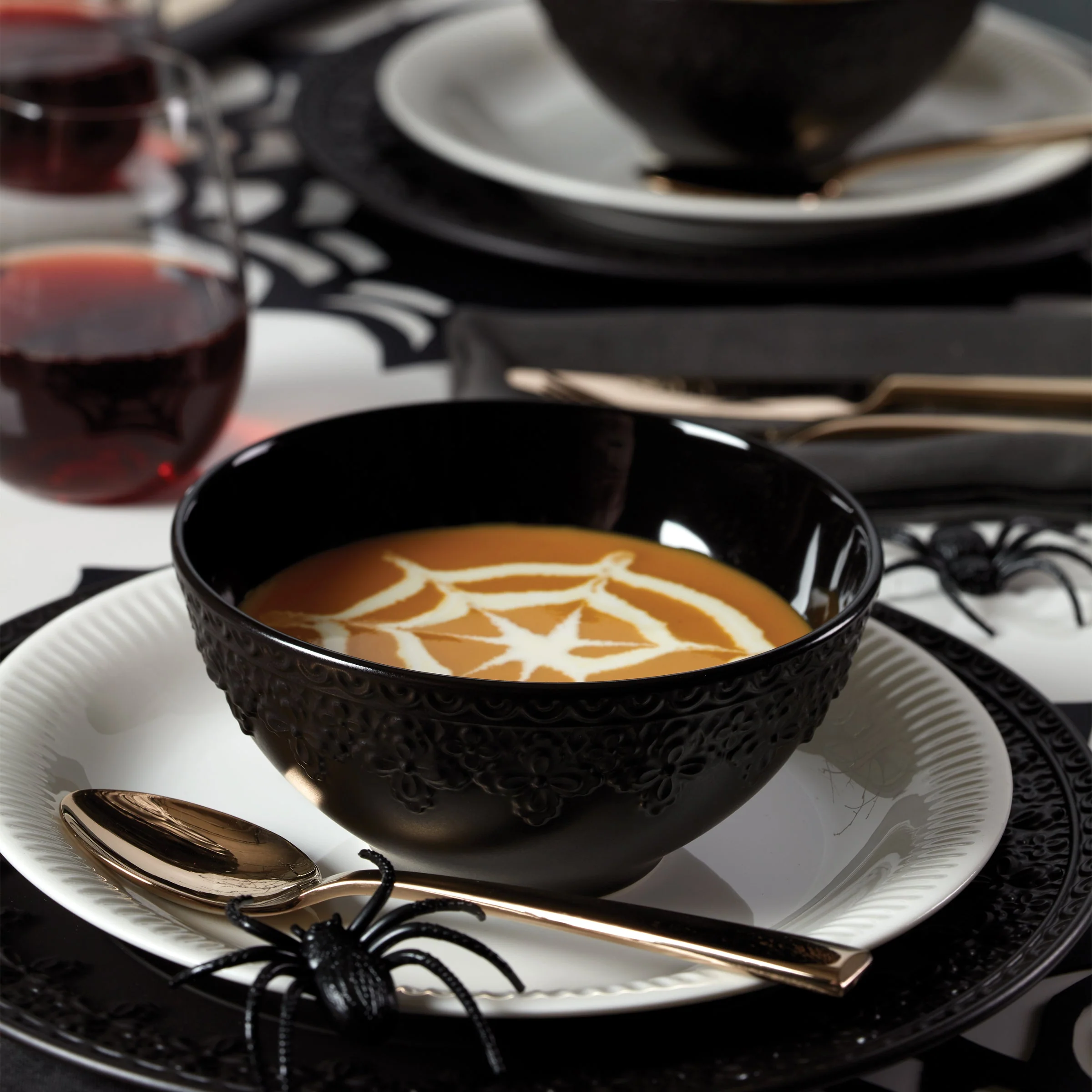 Chelse Muse Fleur Black All-Purpose Bowls, Set of 4 - Image 2