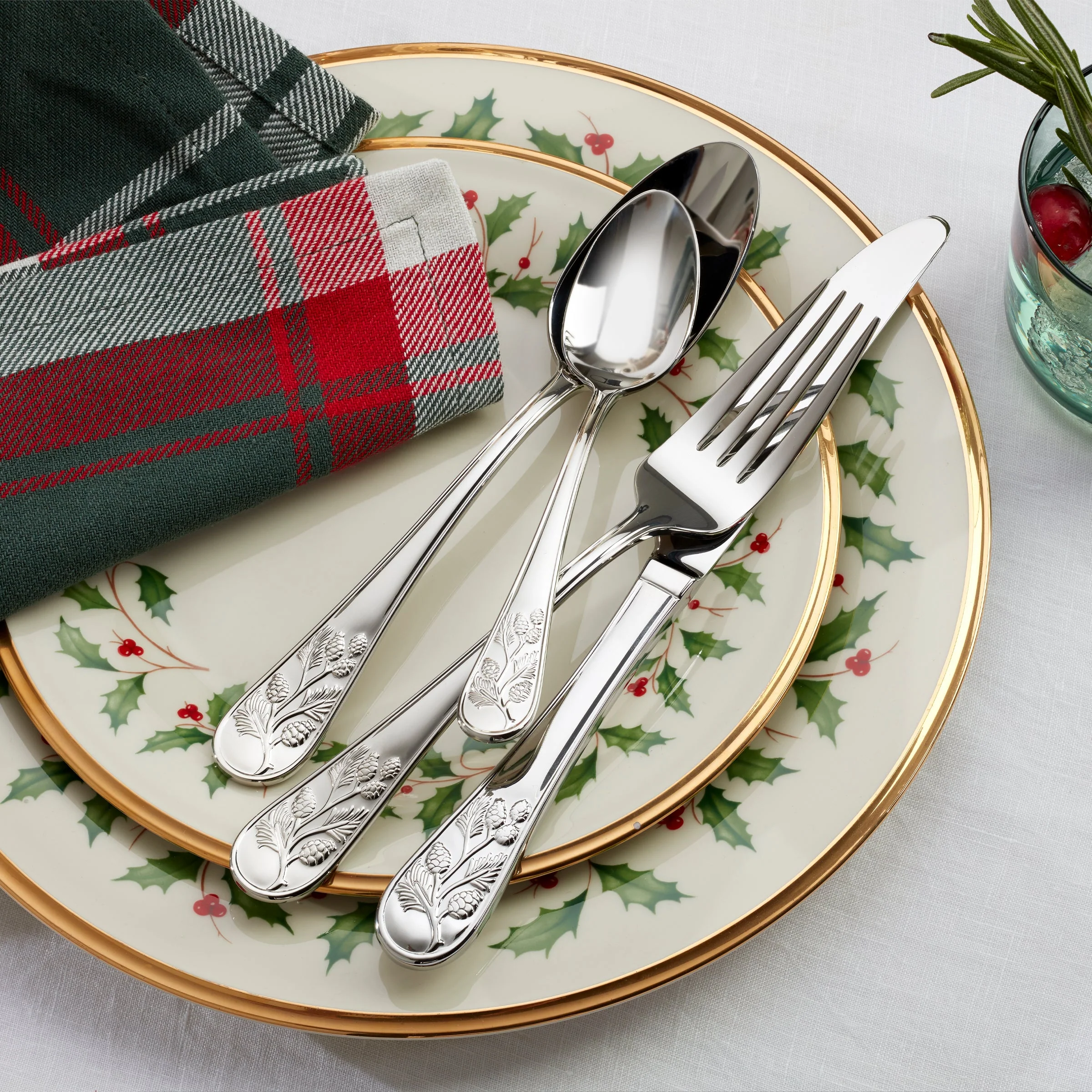 Chestnut Ridge 65-Piece Flatware Set - Image 4