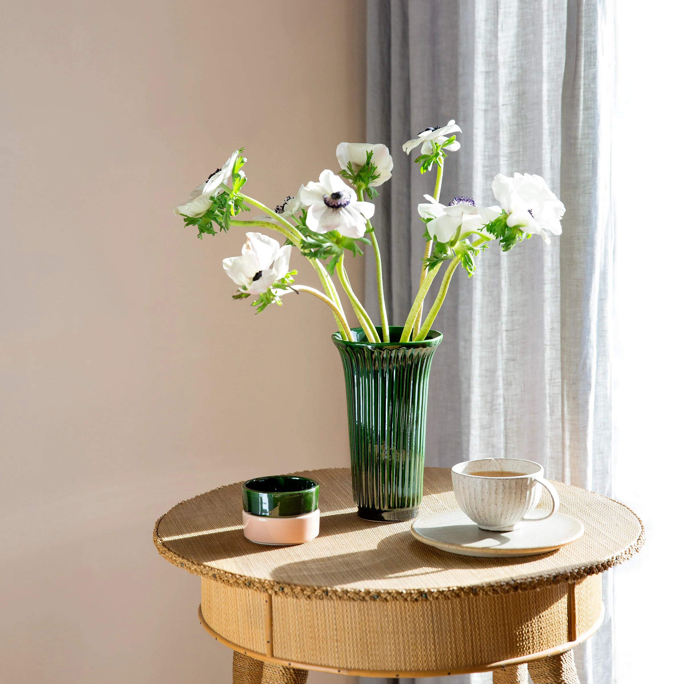 Daisy Emerald Green Glazed Vase - Image 3