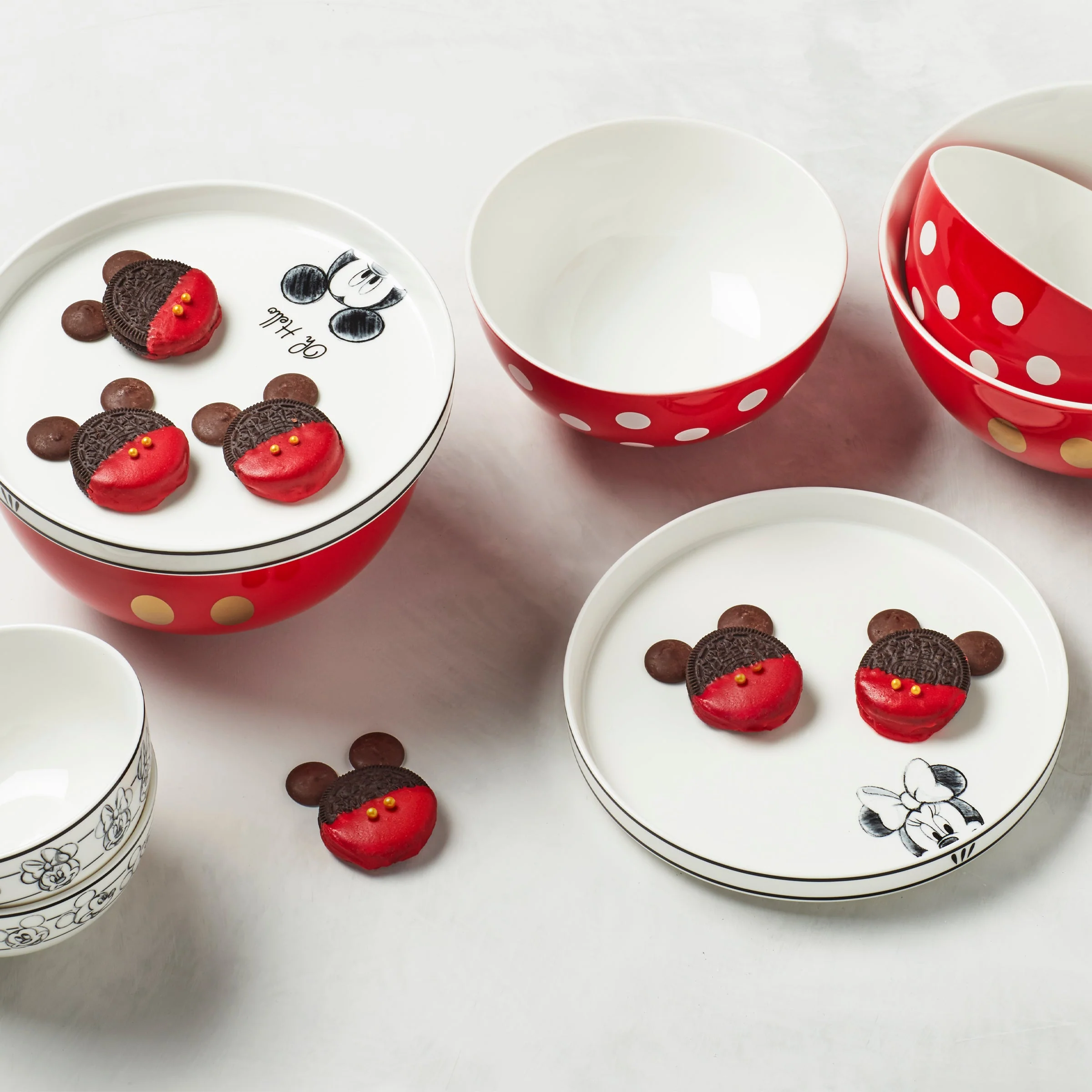 Disney 8-Piece Nesting Dinnerware Set - Image 6