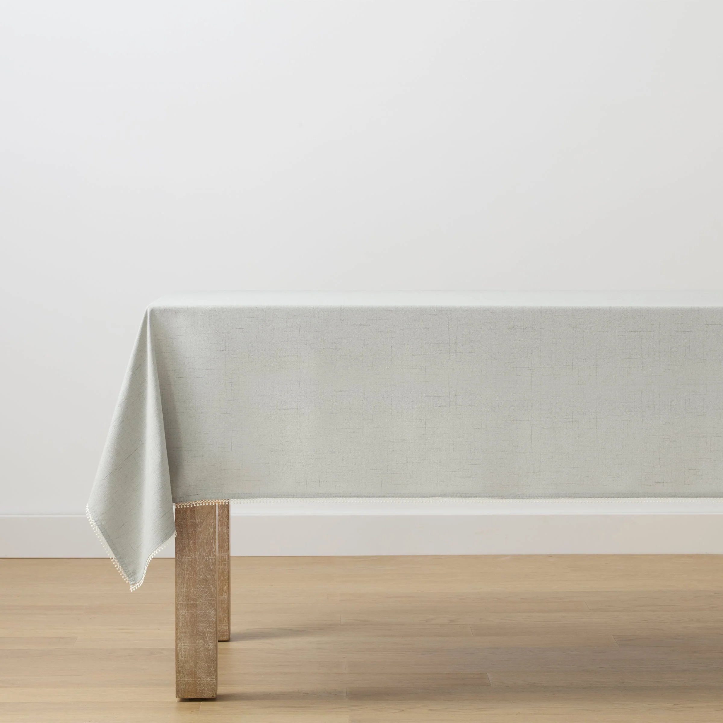 French Perle Dove Grey 60x84 Tablecloth