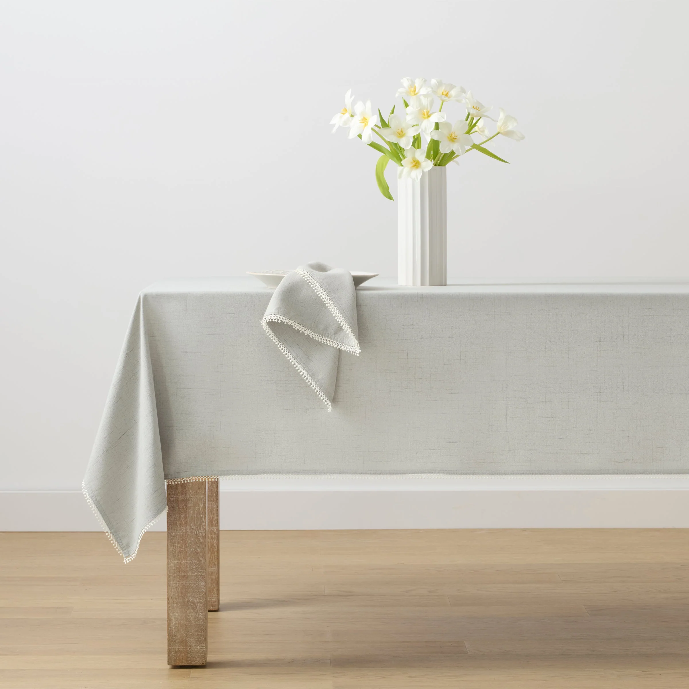 French Perle Dove Grey 60x84 Tablecloth - Image 3