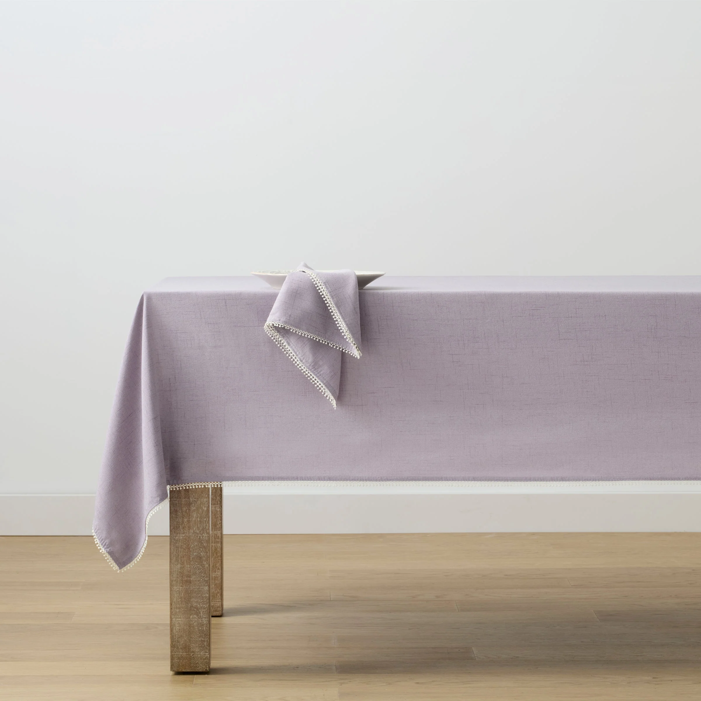 French Perle Violet 60x84 Tablecloth - Image 2