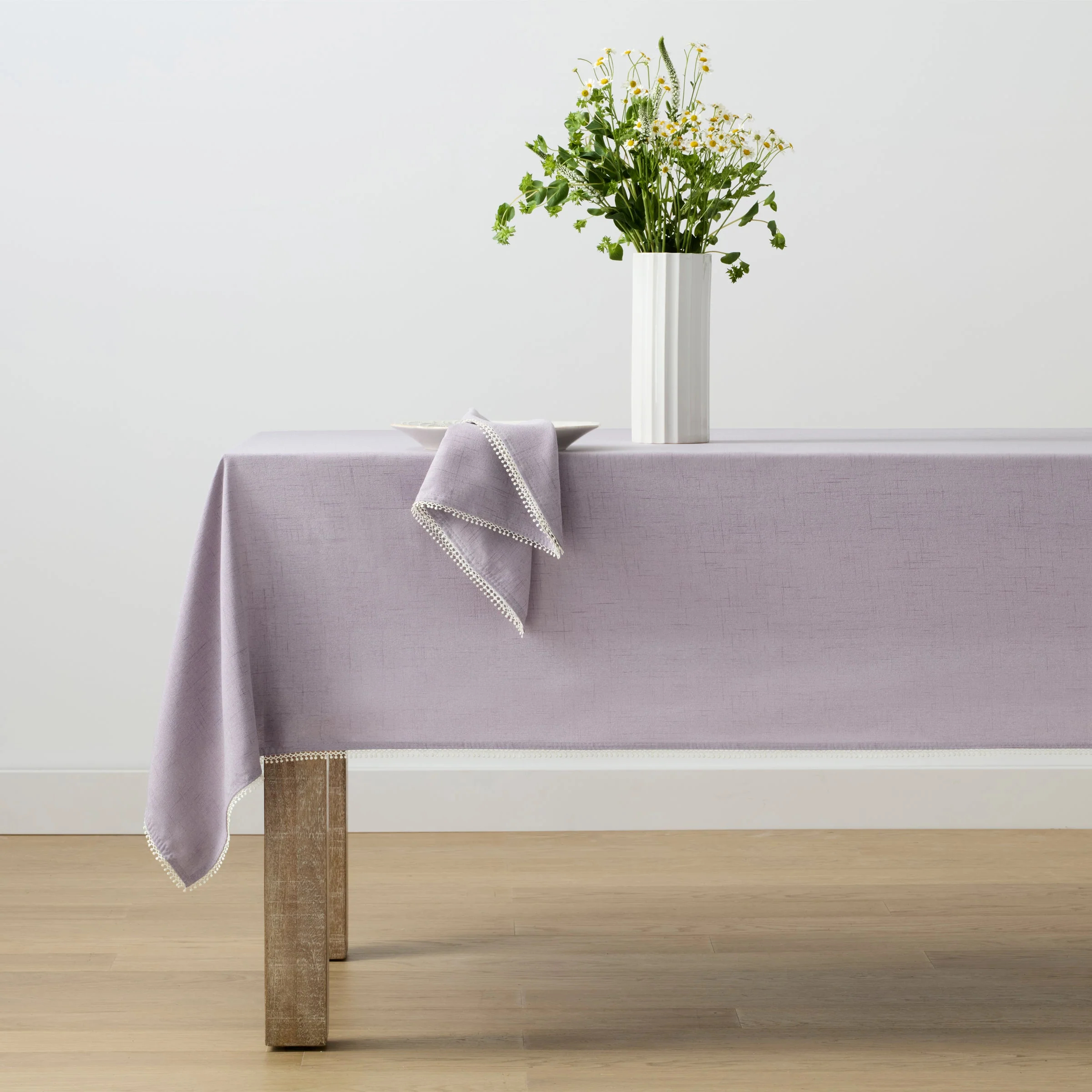French Perle Violet 60x84 Tablecloth - Image 3