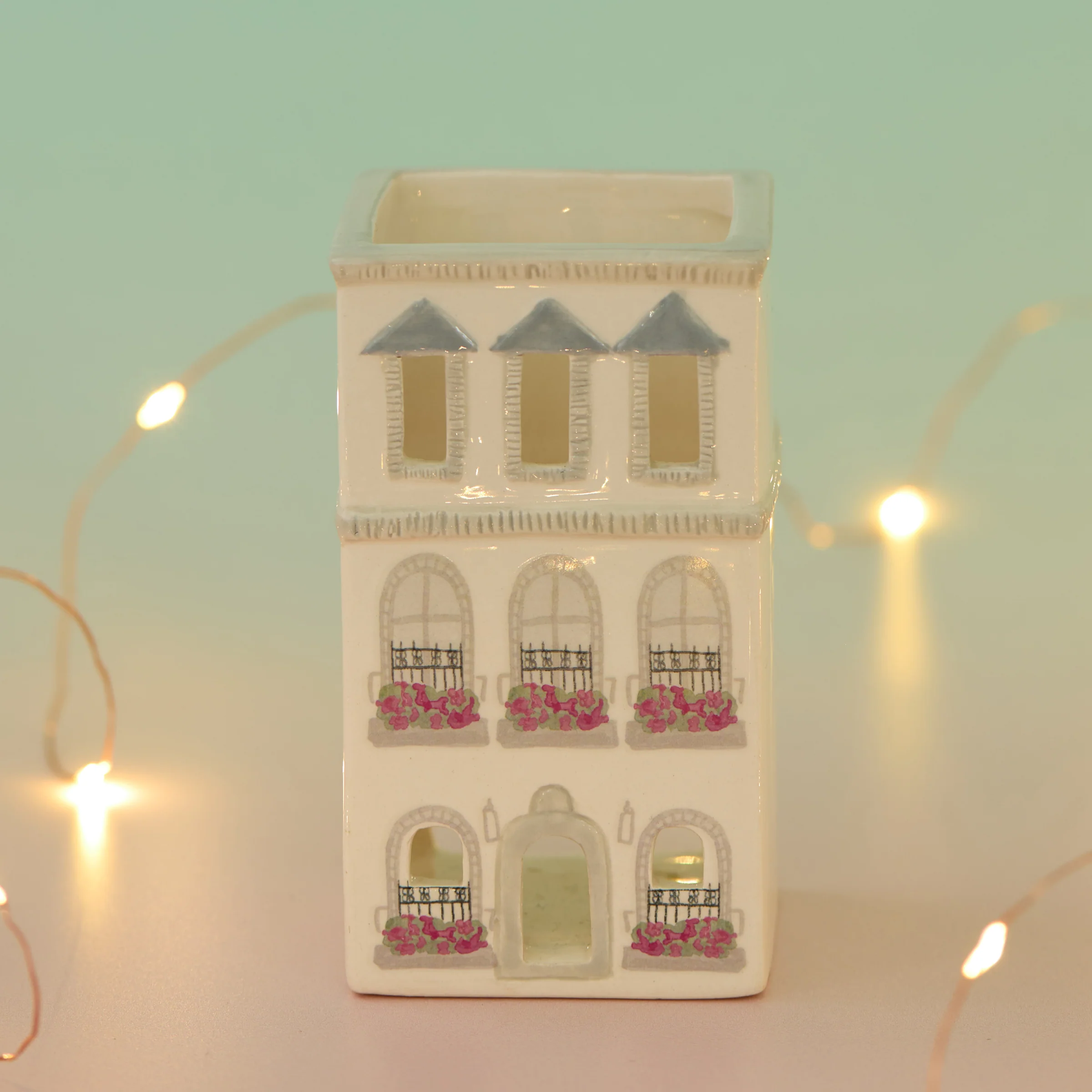 Parisian Townhouse  Incense & Tea Light Holder - Image 2