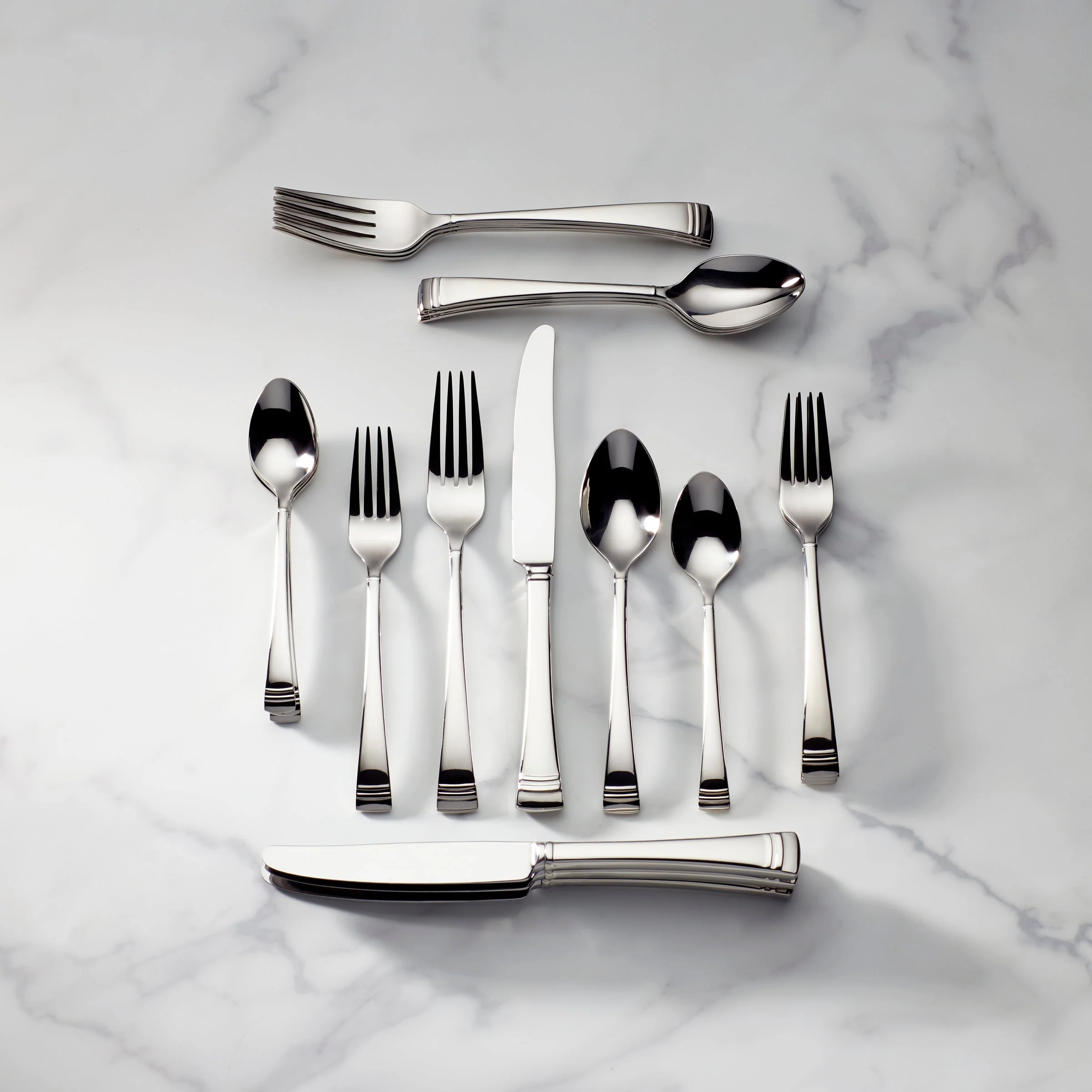 Federal Platinum 20-Piece Flatware Set - Image 2