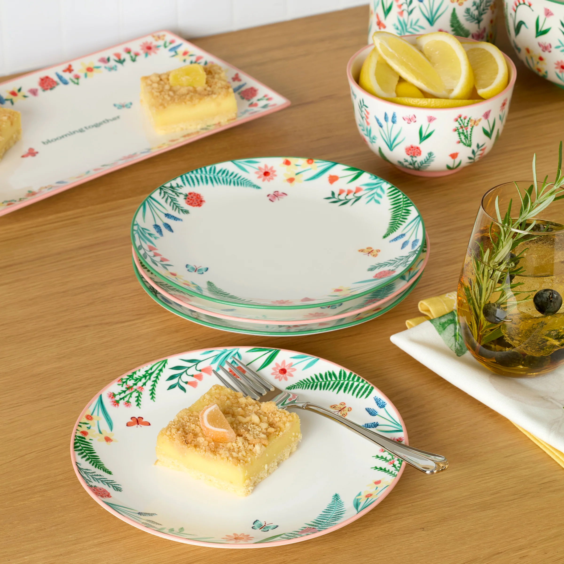 First Blooms Accent Plates, Set of 4 - Image 3