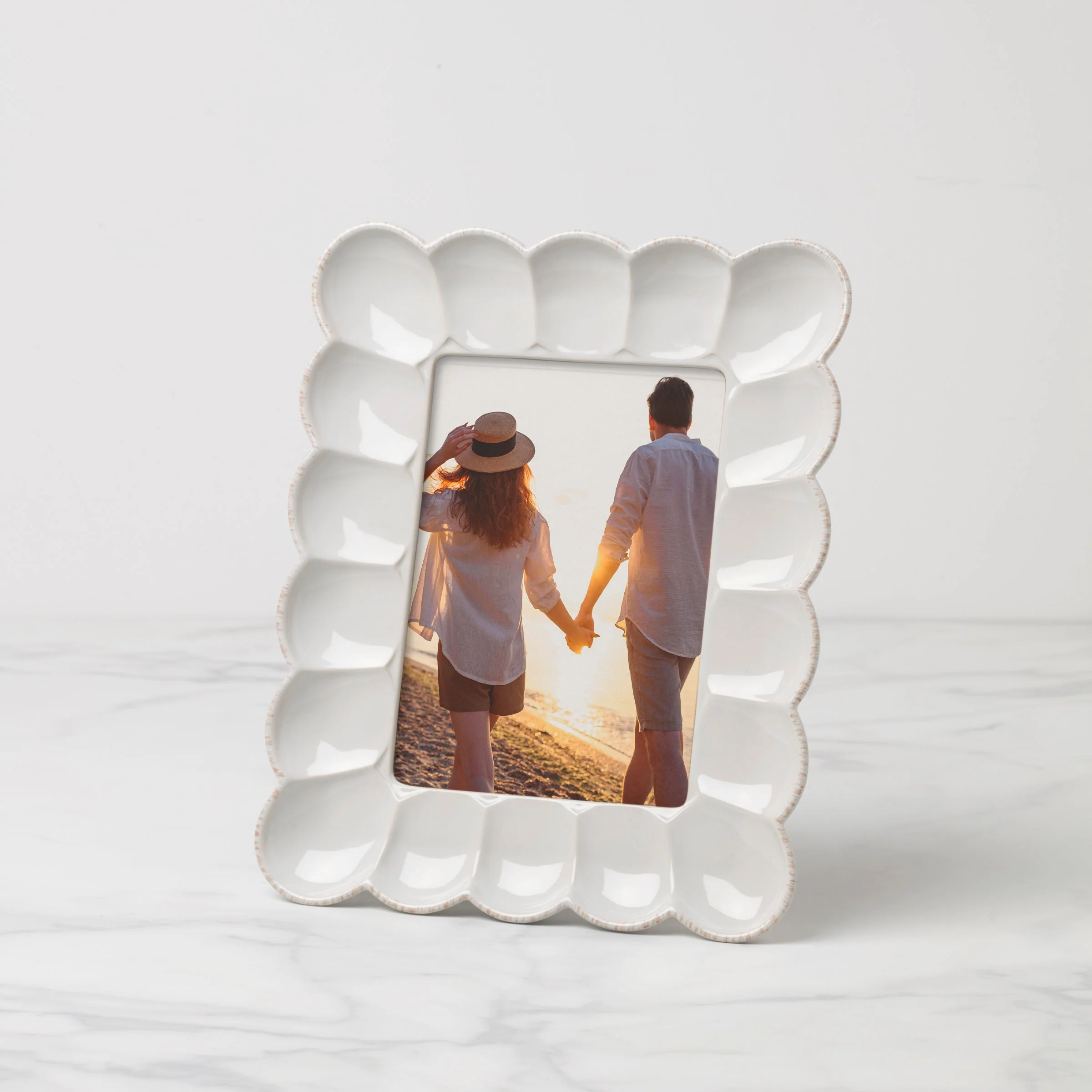 French Perle Scallop White 5x7 Photo Frame
