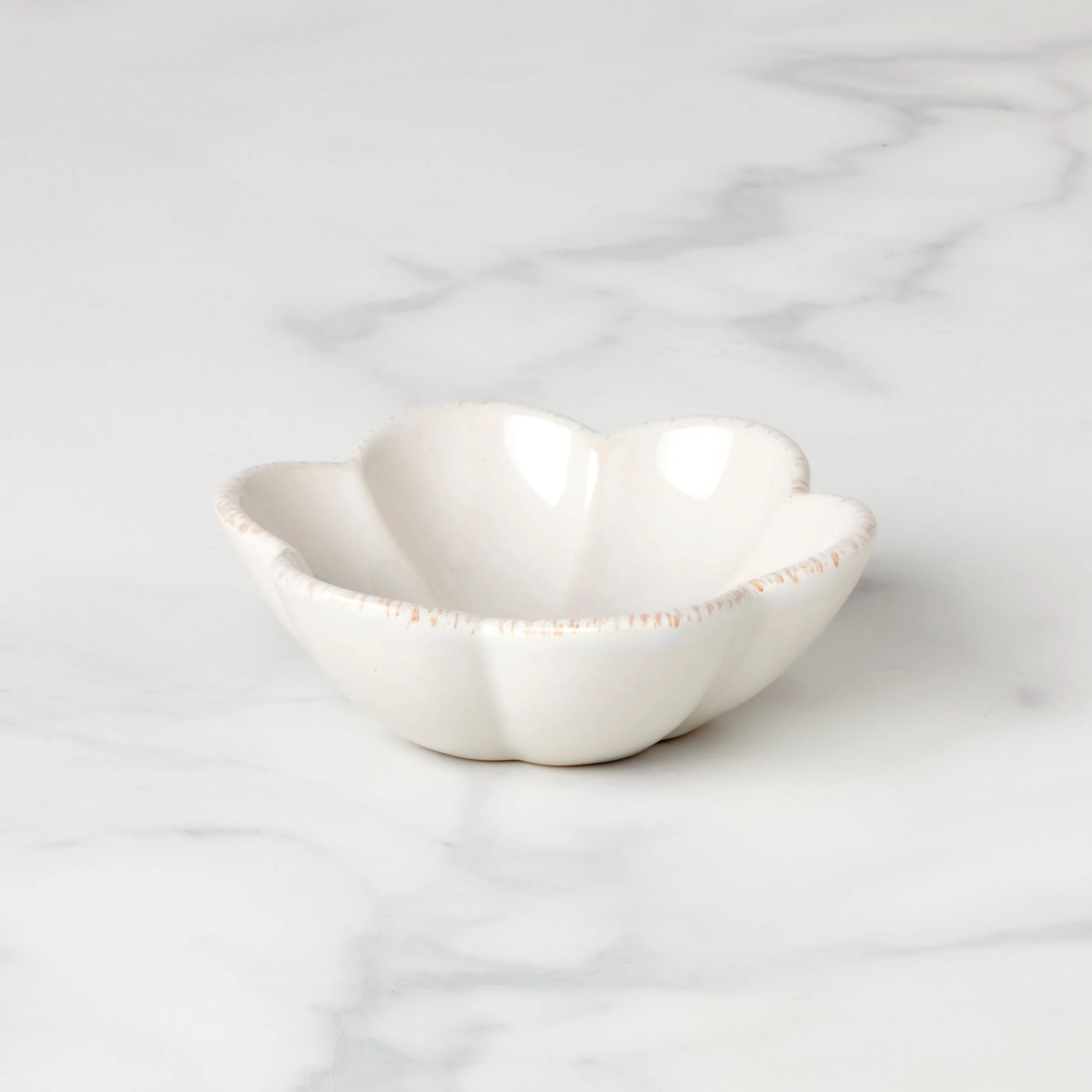 French Perle Scallop White Mini Dish