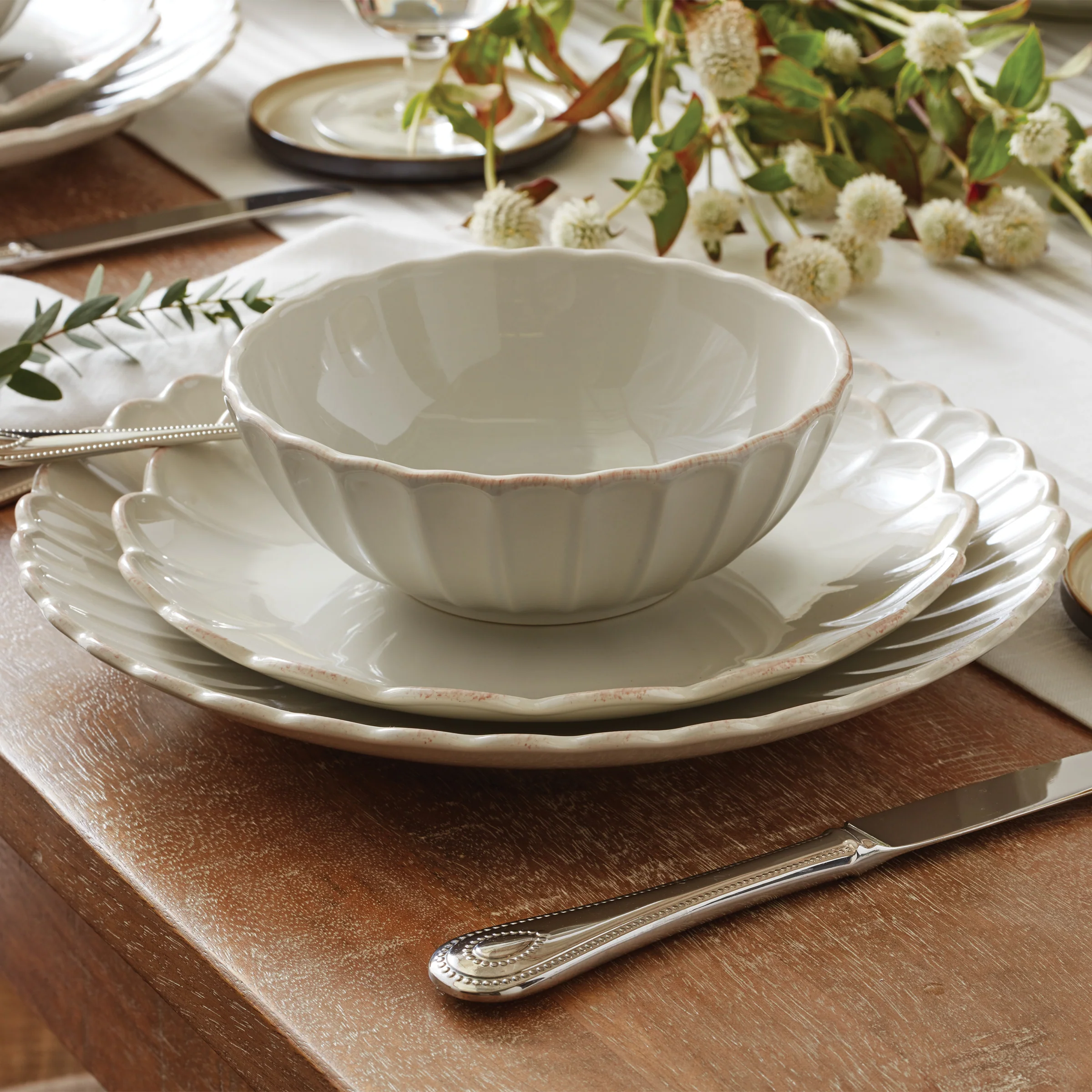 French Perle Scallop White 18-Piece Dinnerware Set - Image 4