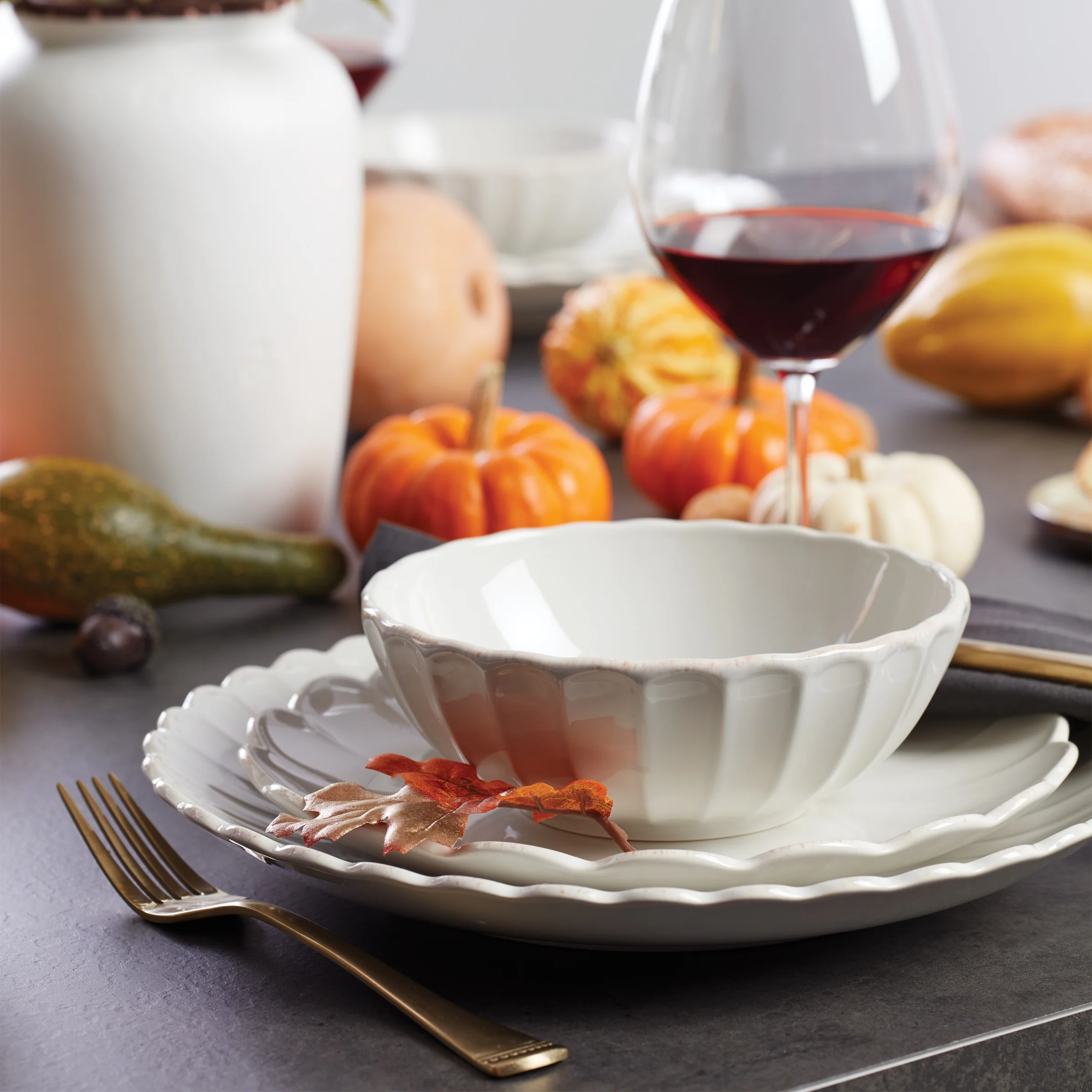 French Perle Scallop White 18-Piece Dinnerware Set - Image 2