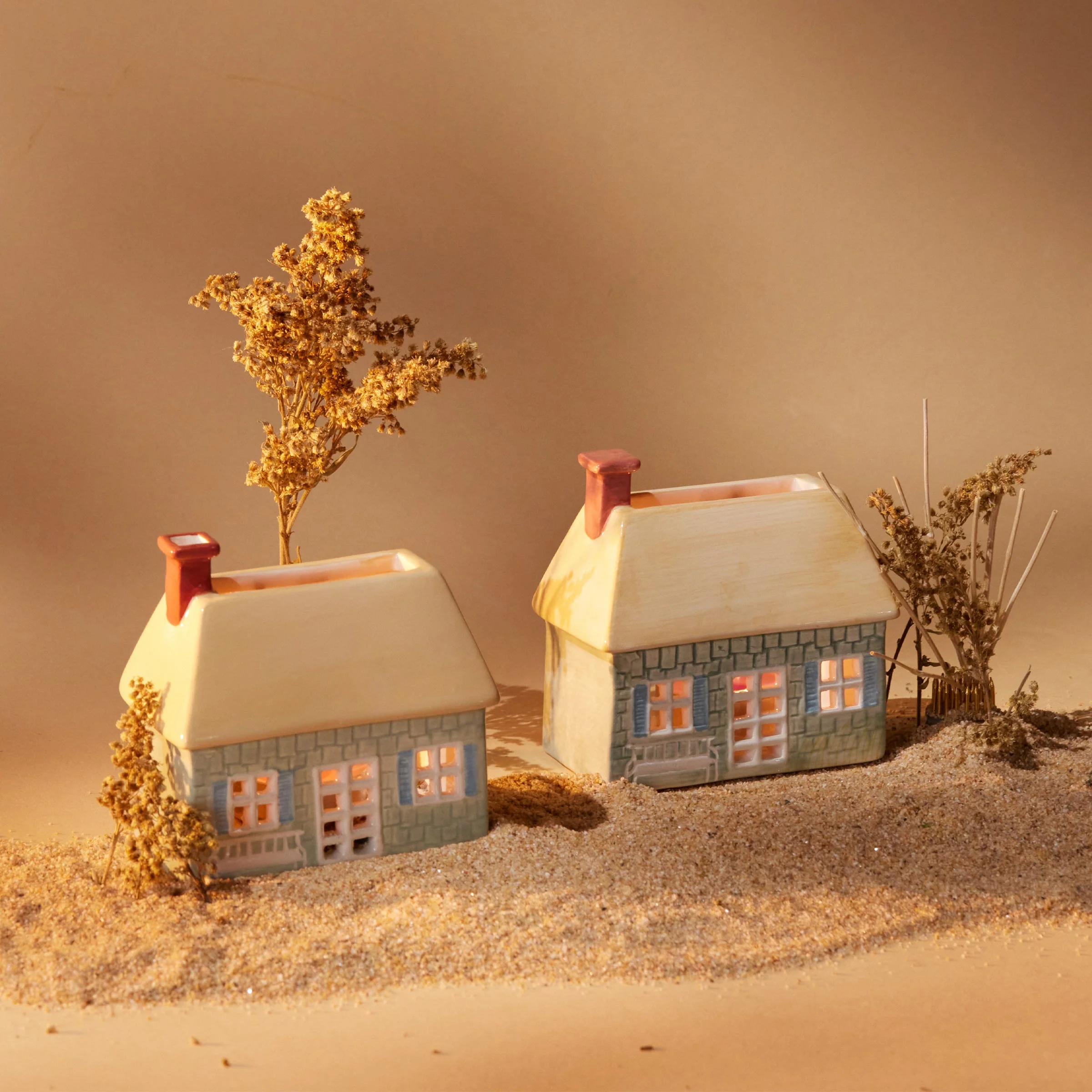 English Cottage Incense House - Image 3