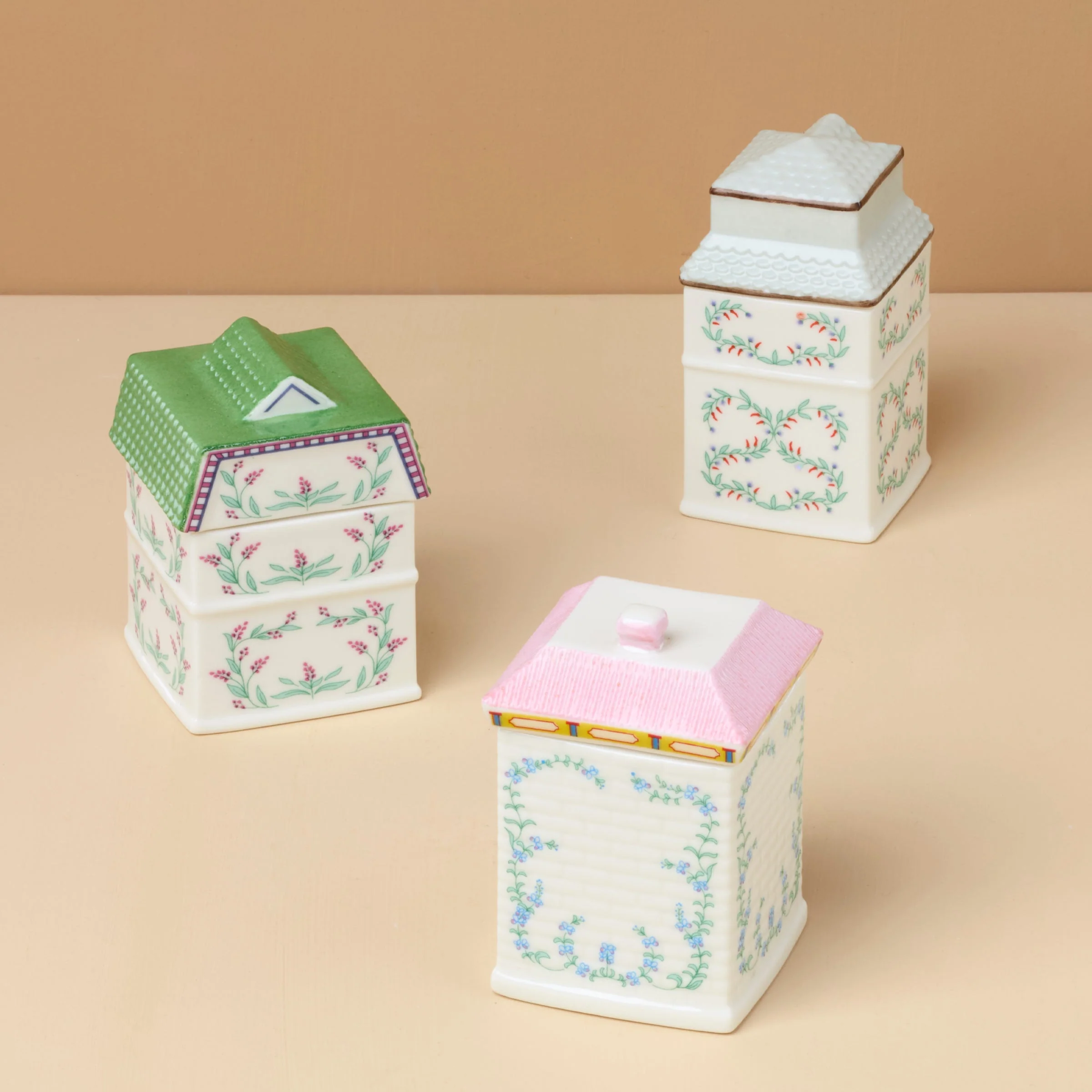 Lenox Spice Village 3-Piece Santa Fe Spice Jar Set - Image 2