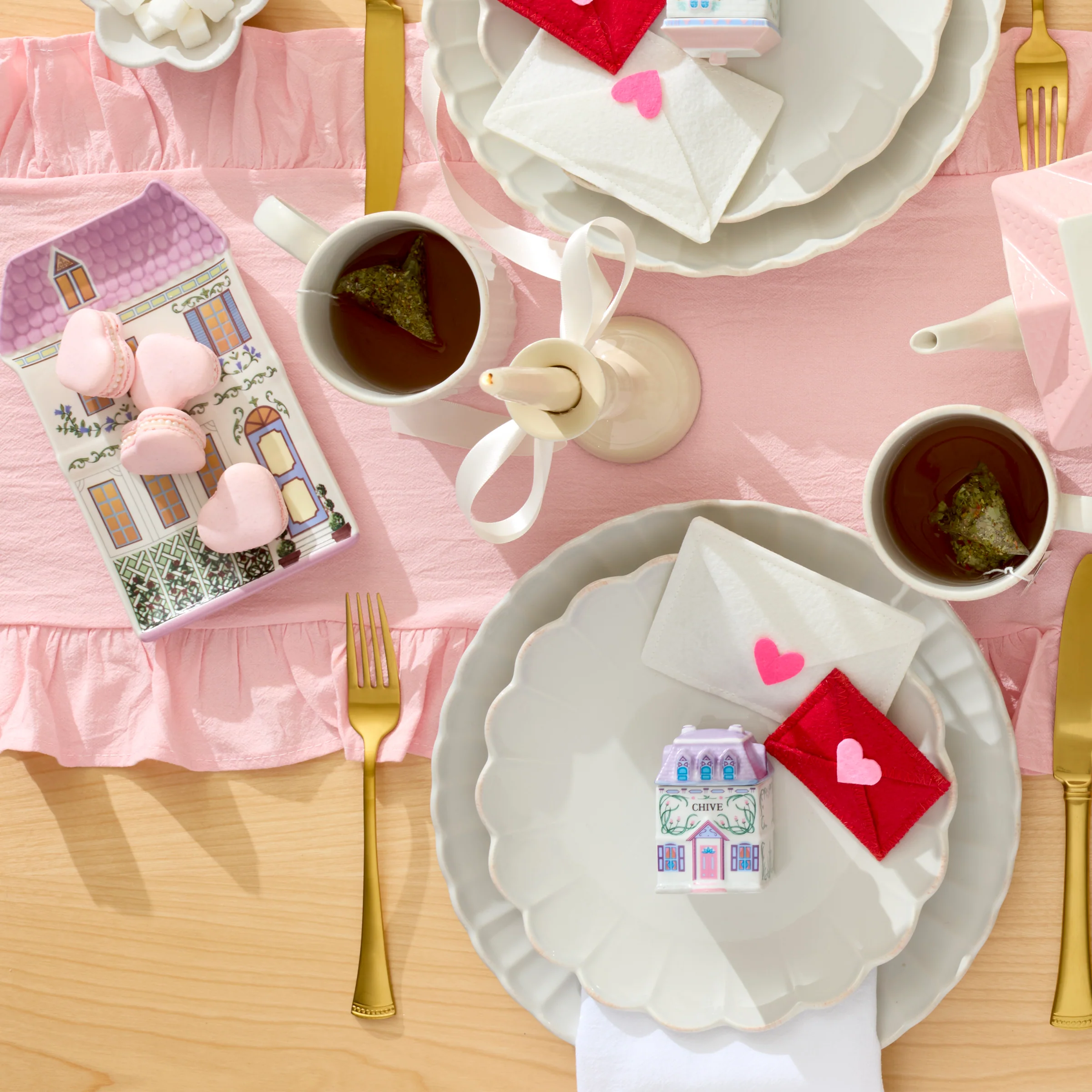 French Perle Scallop White 12-Piece Dinnerware Set - Image 3