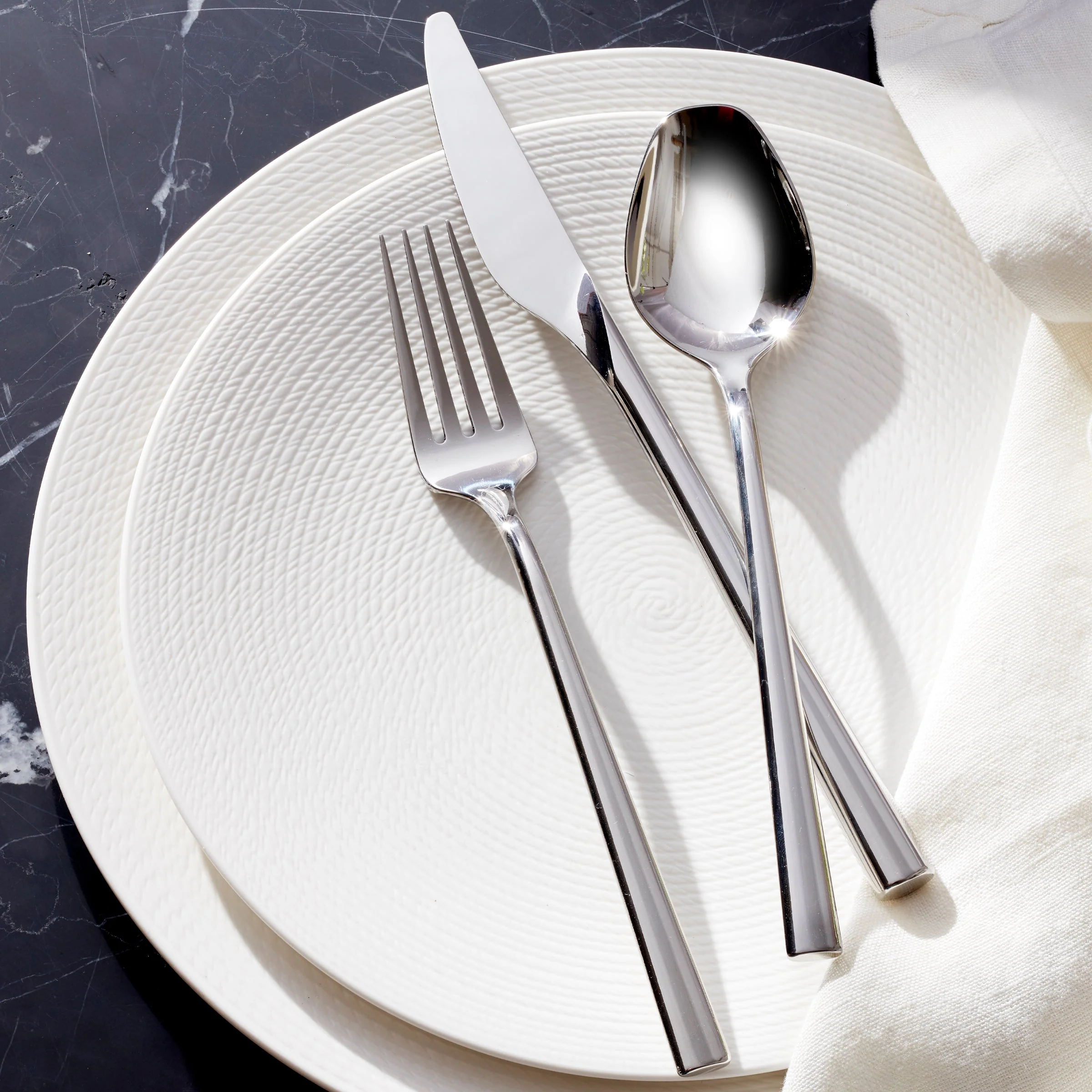 LX Collective 26-Piece Flatware Set - Image 4