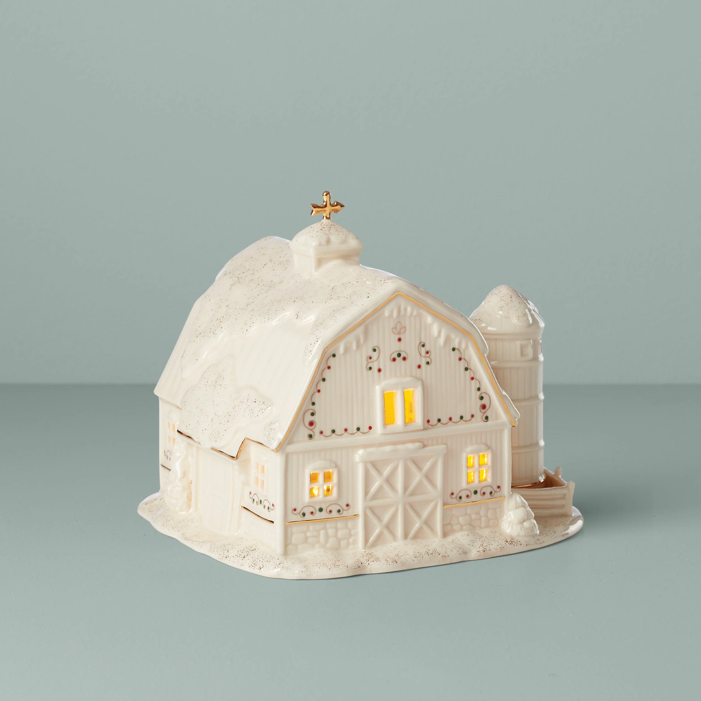 Mistletoe Park Lit Barn Figurine - Image 2