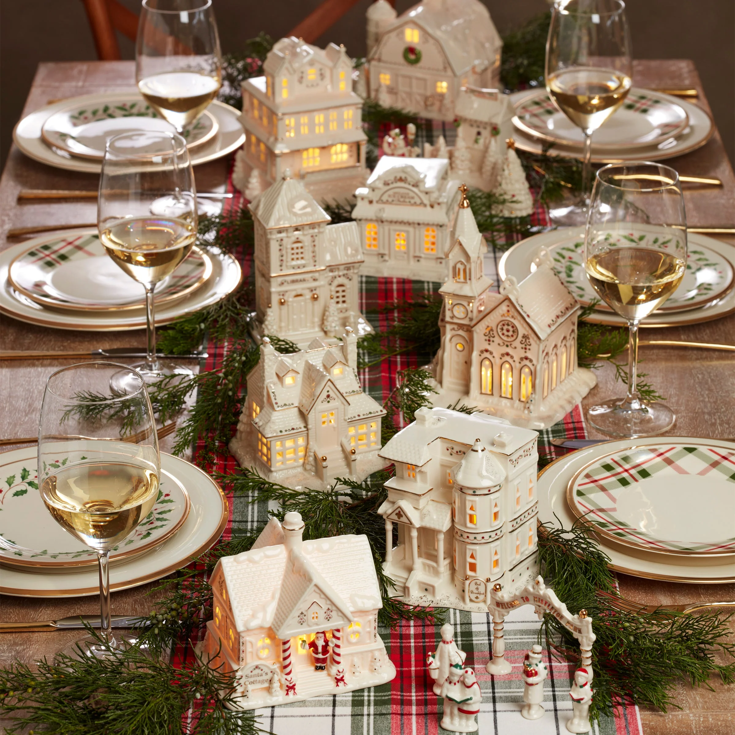 Mistletoe Park Lit Barn Figurine - Image 3