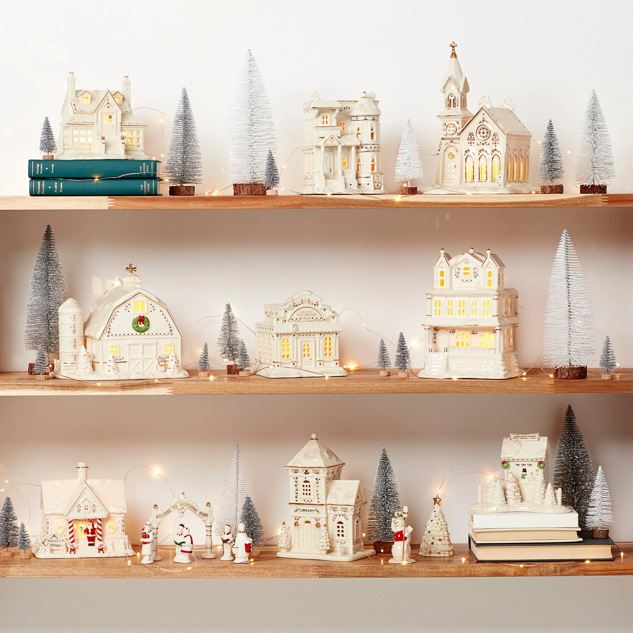 Mistletoe Park Lit Barn Figurine - Image 5