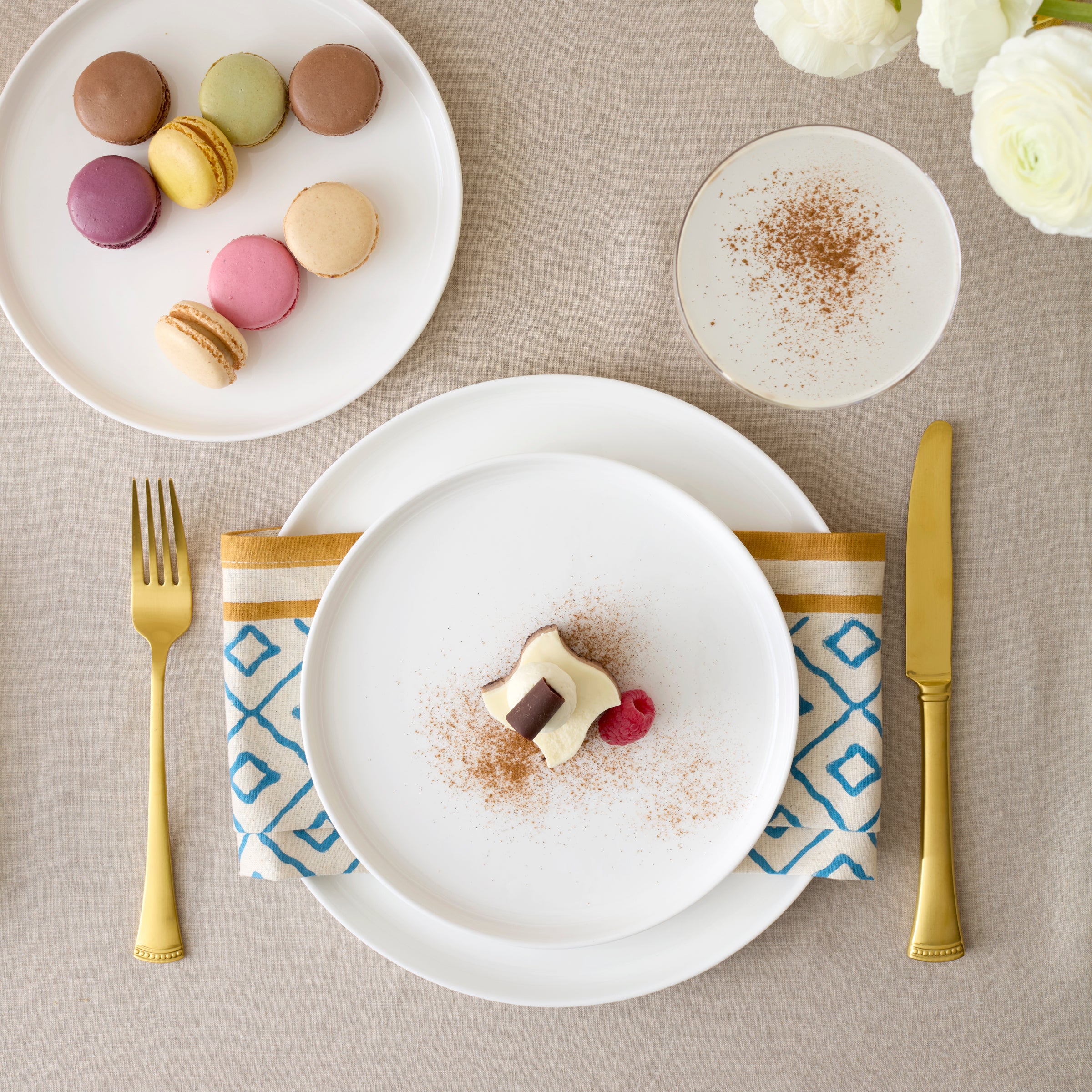 Modern White 18-Piece Dinnerware Set - Image 6