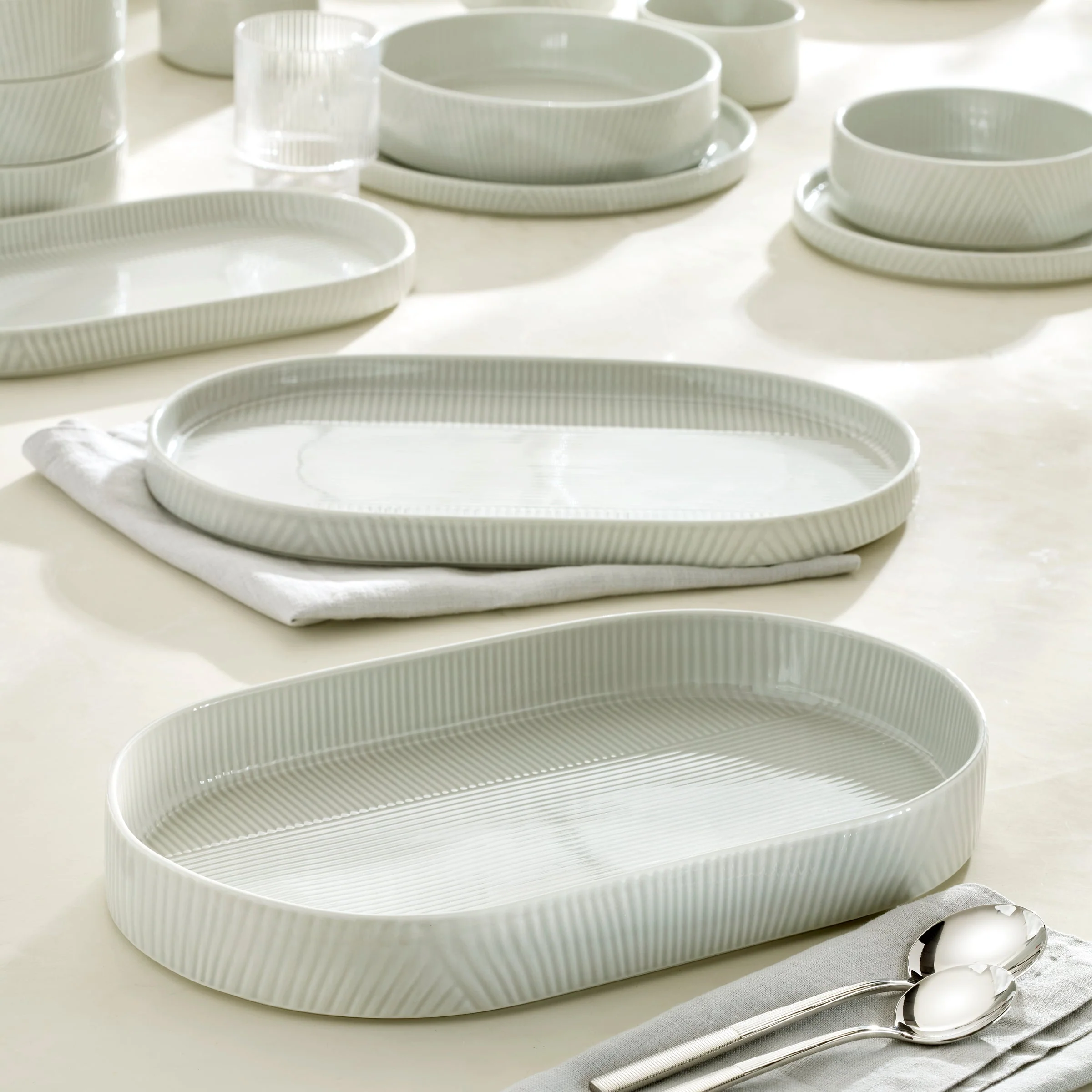Modulus Vapor 2-Piece Serving Set - Image 3