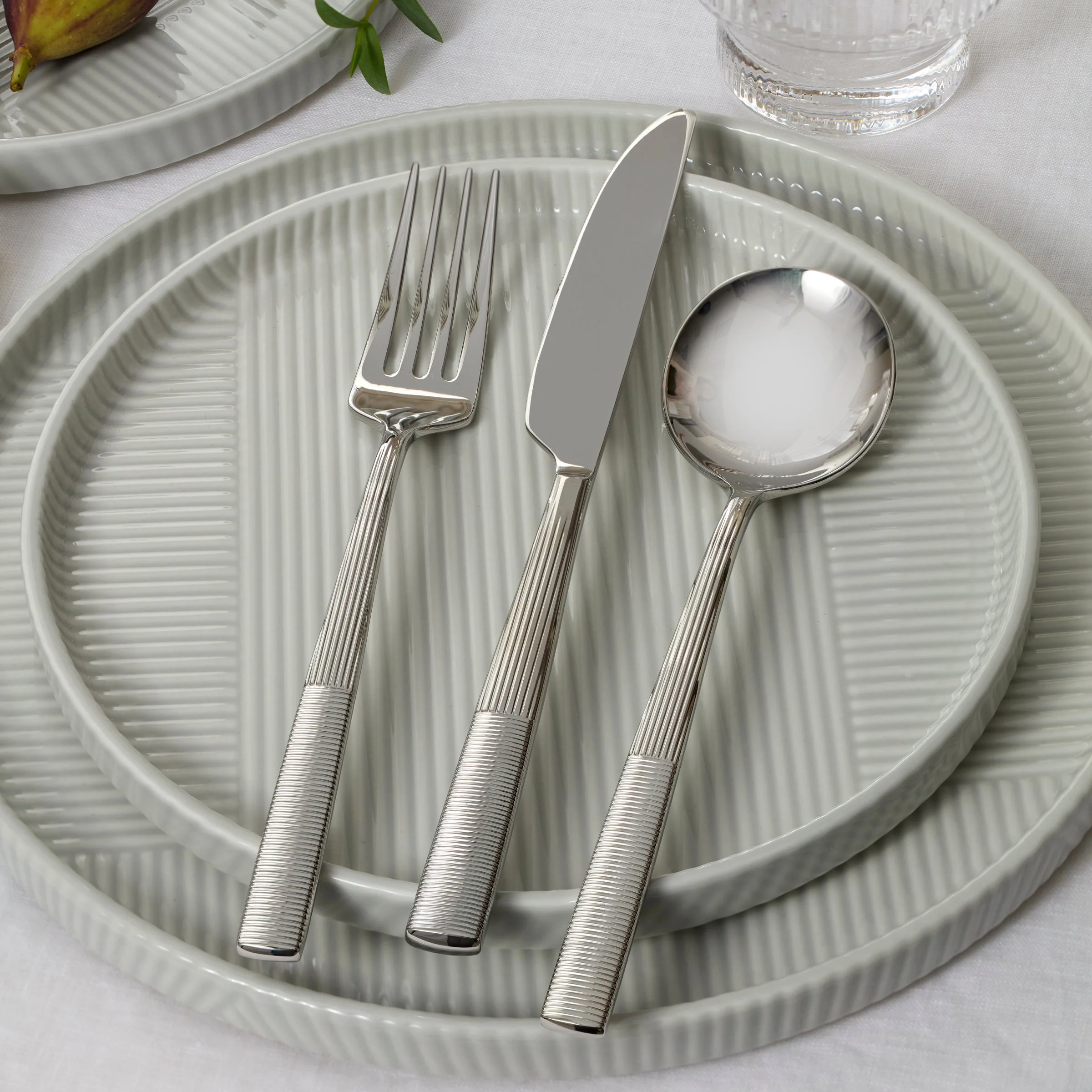 Modulus Vapor 16-Piece Dinnerware Set - Image 11