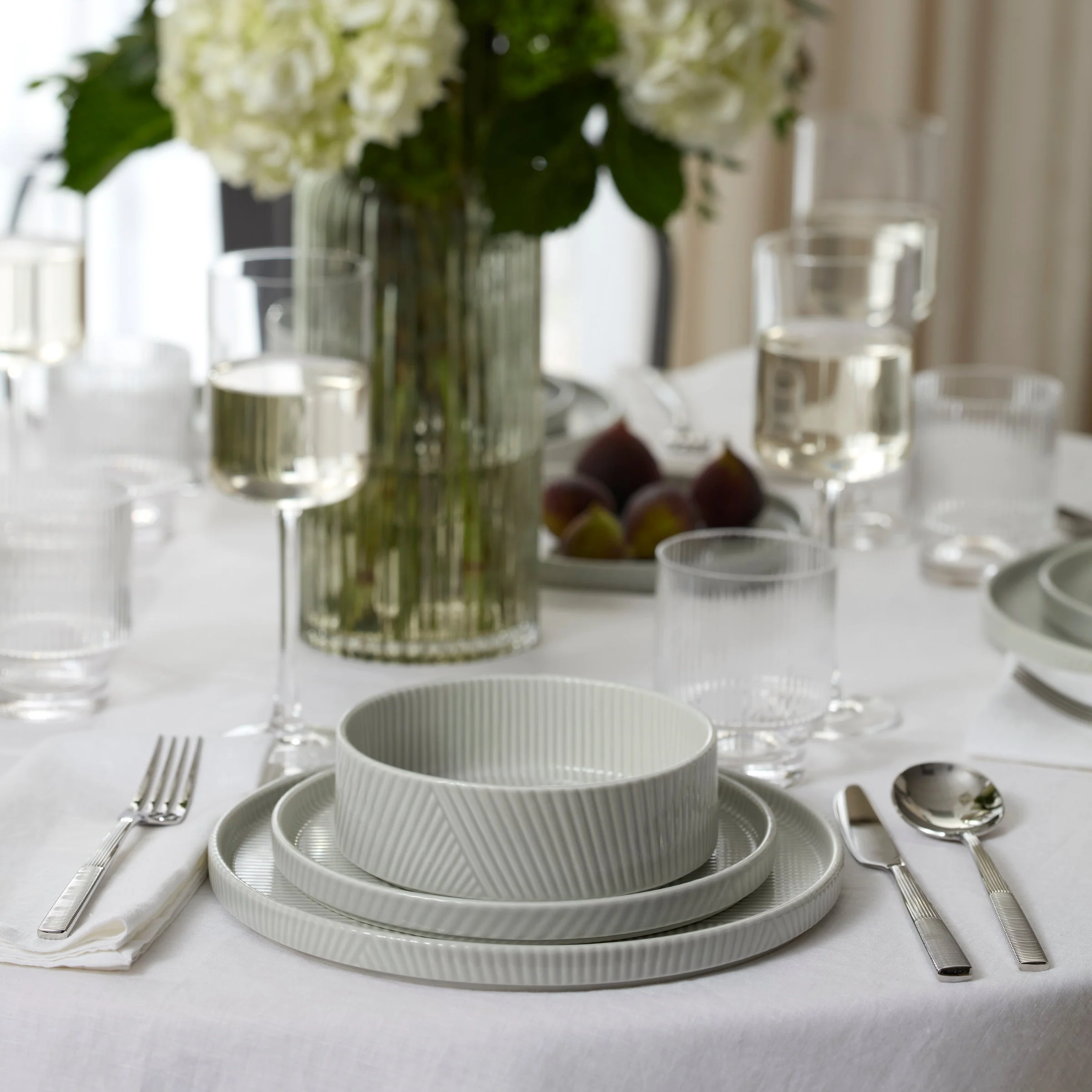 Modulus Vapor 16-Piece Dinnerware Set - Image 8