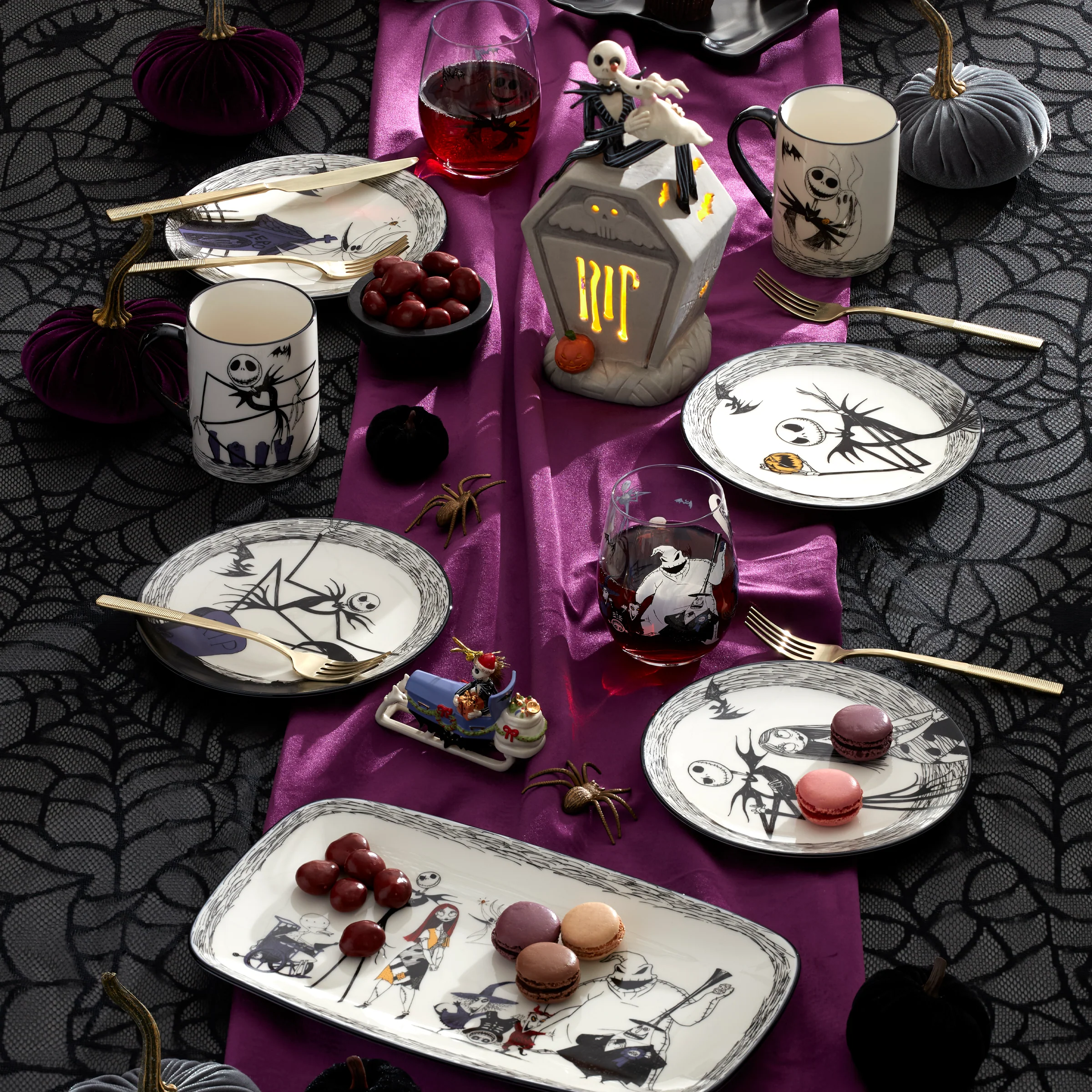 Nightmare Before Christmas Accent Plates, Set of 4 - Image 4
