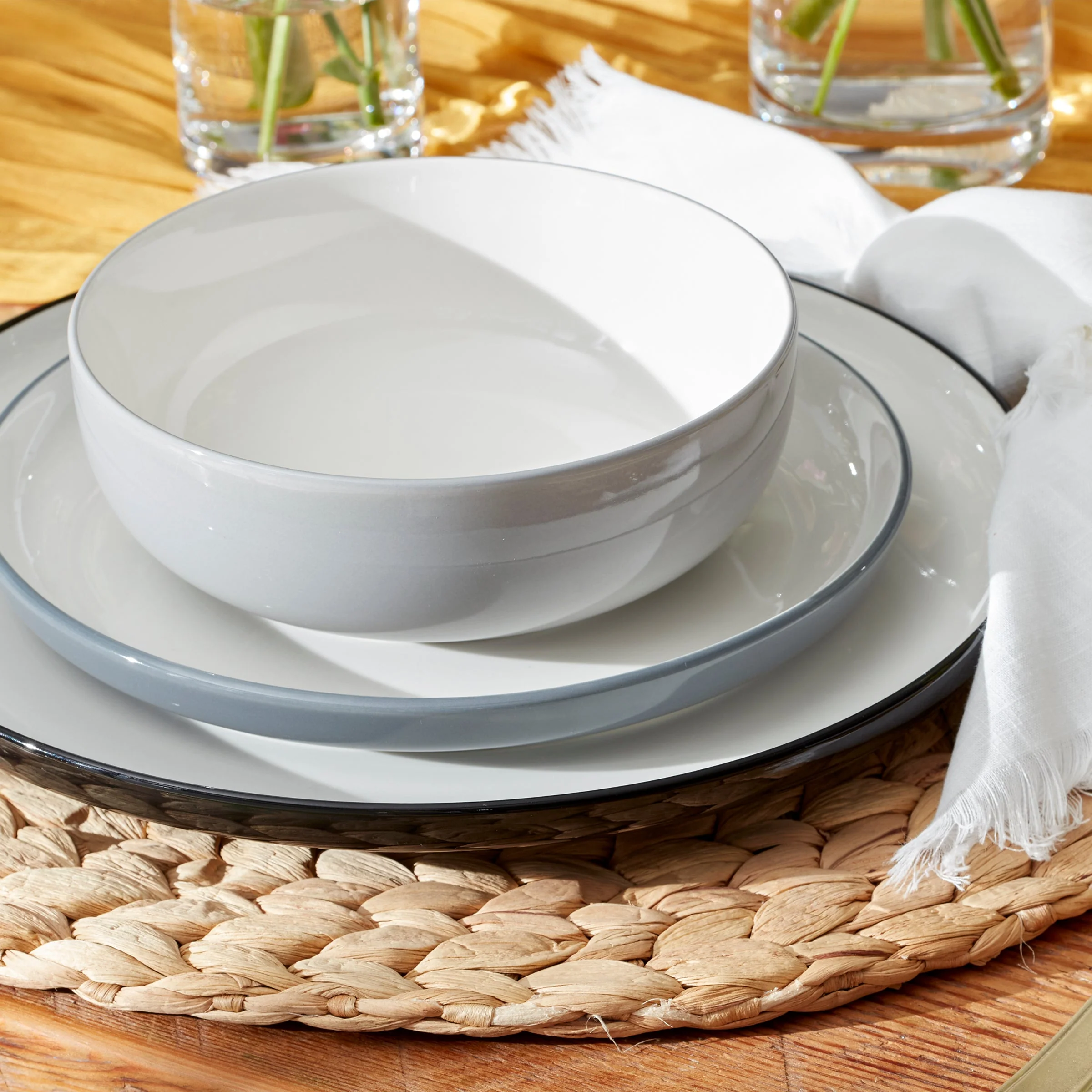 24 Seven Colors Pumice 12-Piece Dinnerware Set - Image 4