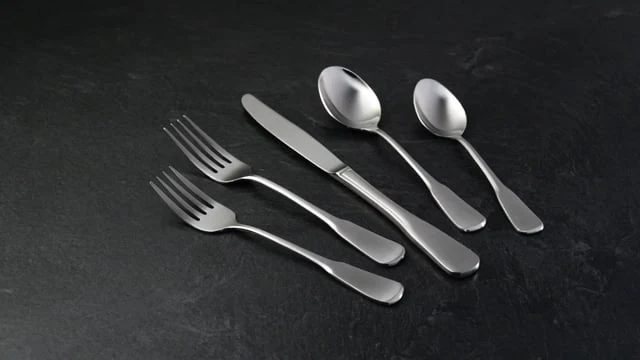 Colonial Boston 20-Piece Flatware Set - Image 4