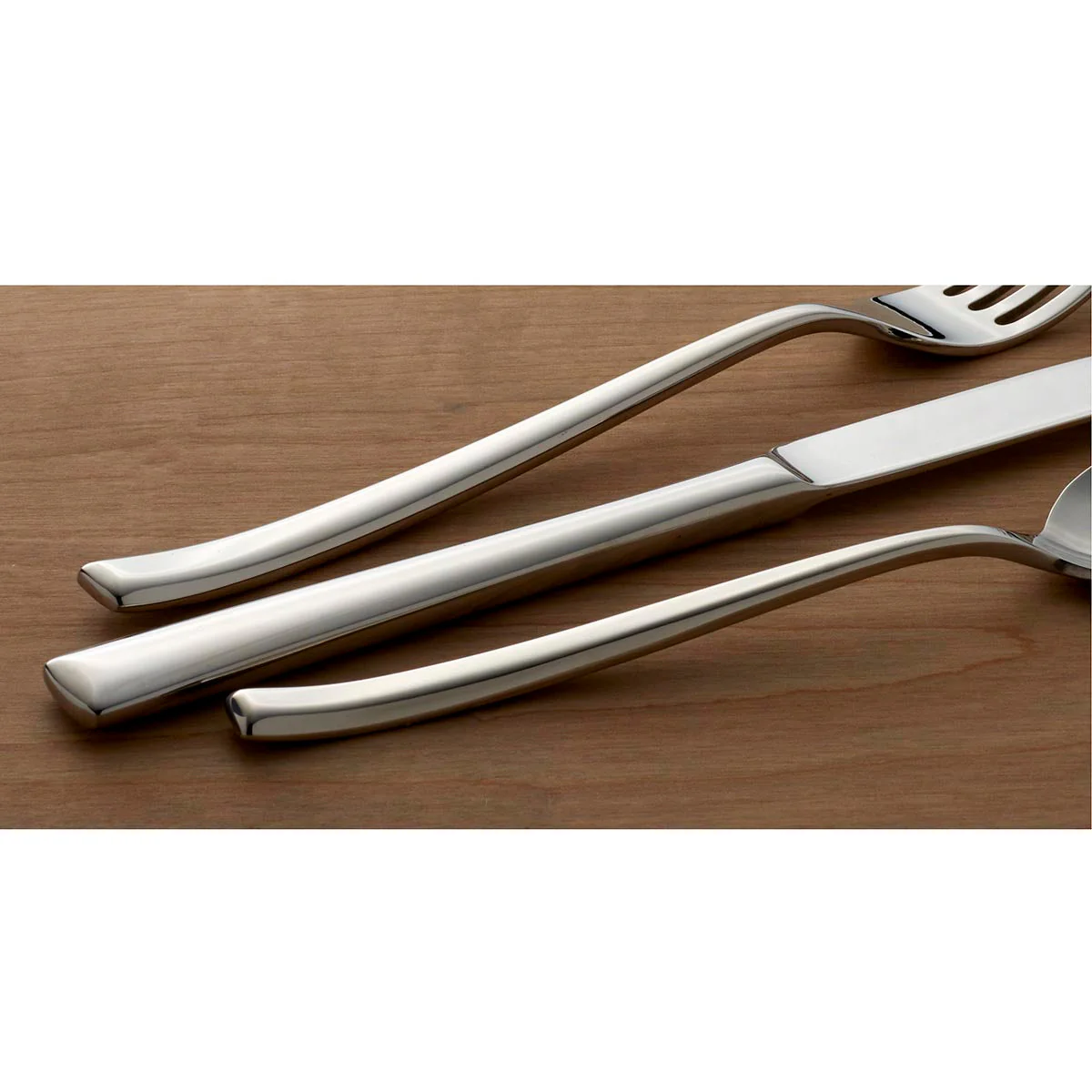 Pearce 20-Piece Flatware Set - Image 4