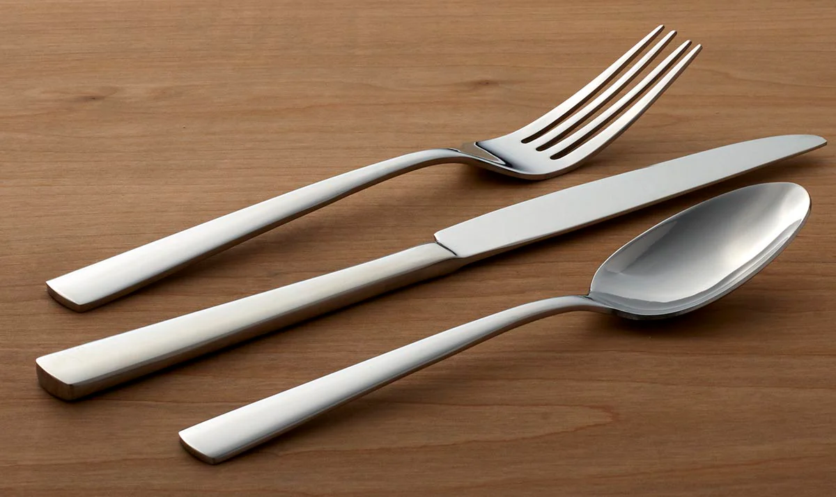 Nocha Satin 20-Piece Flatware Set - Image 3