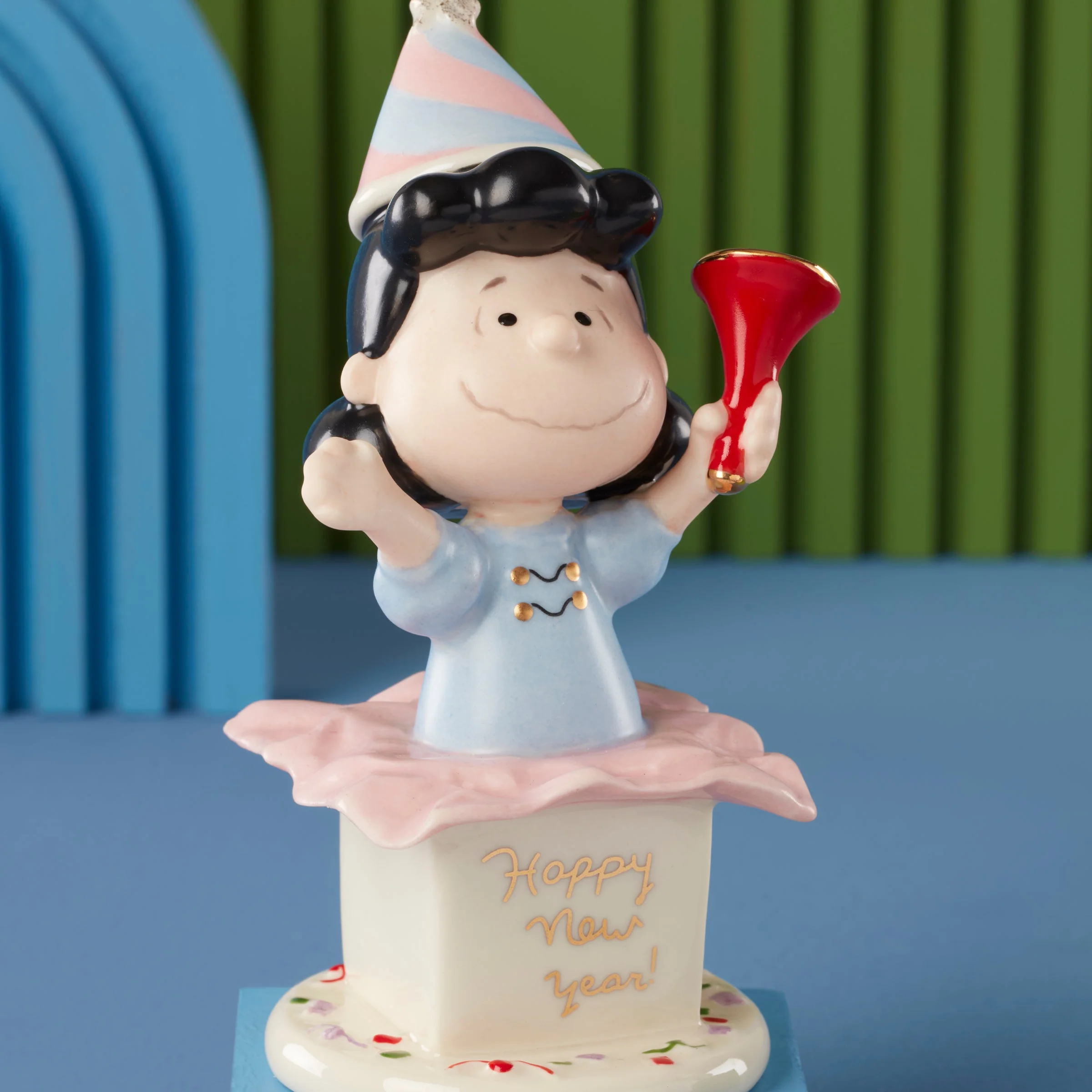Happy New Year Charlie Brown 5-Piece Figurine Set - Image 7