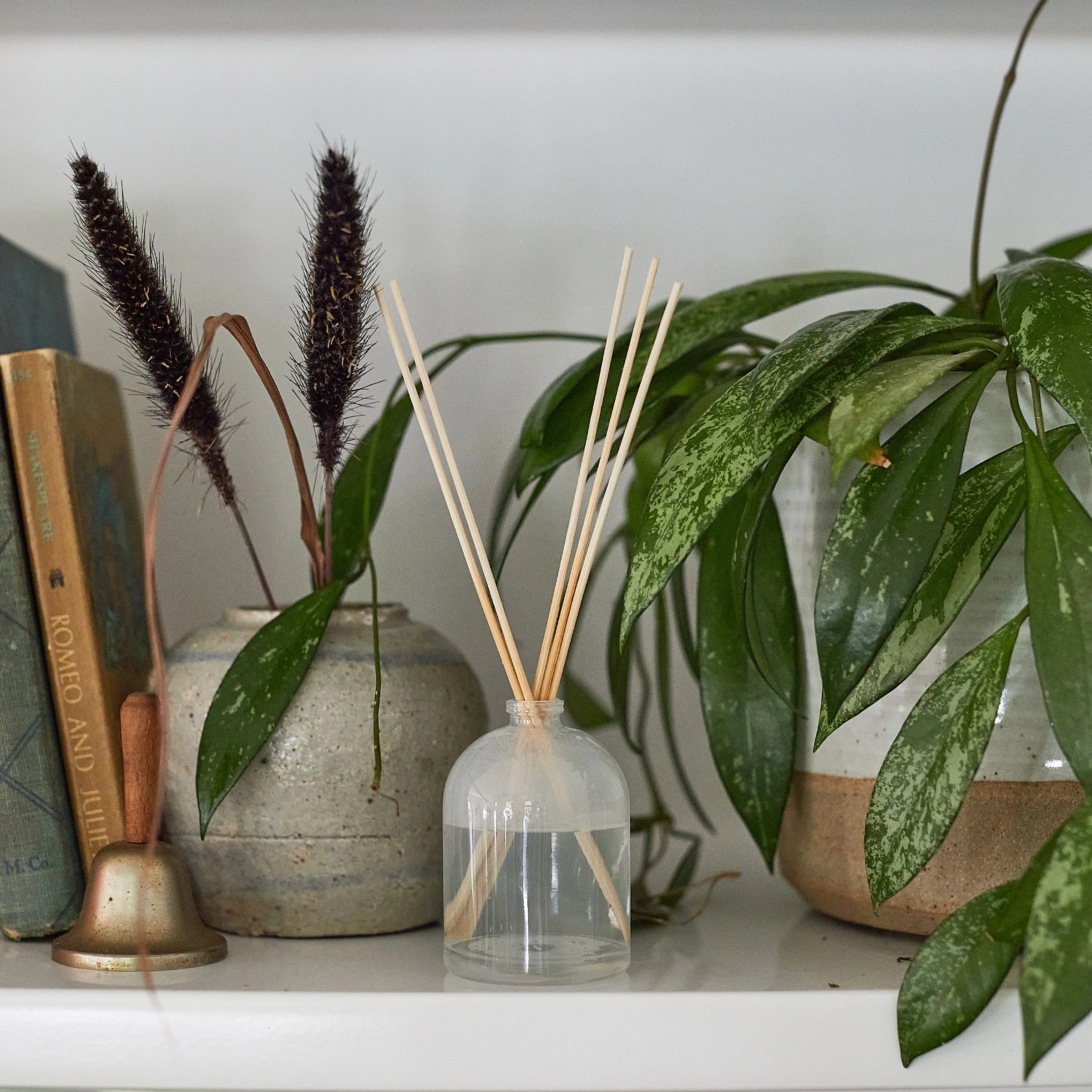Petite Flowers 1.5oz Reed Diffuser - Image 2