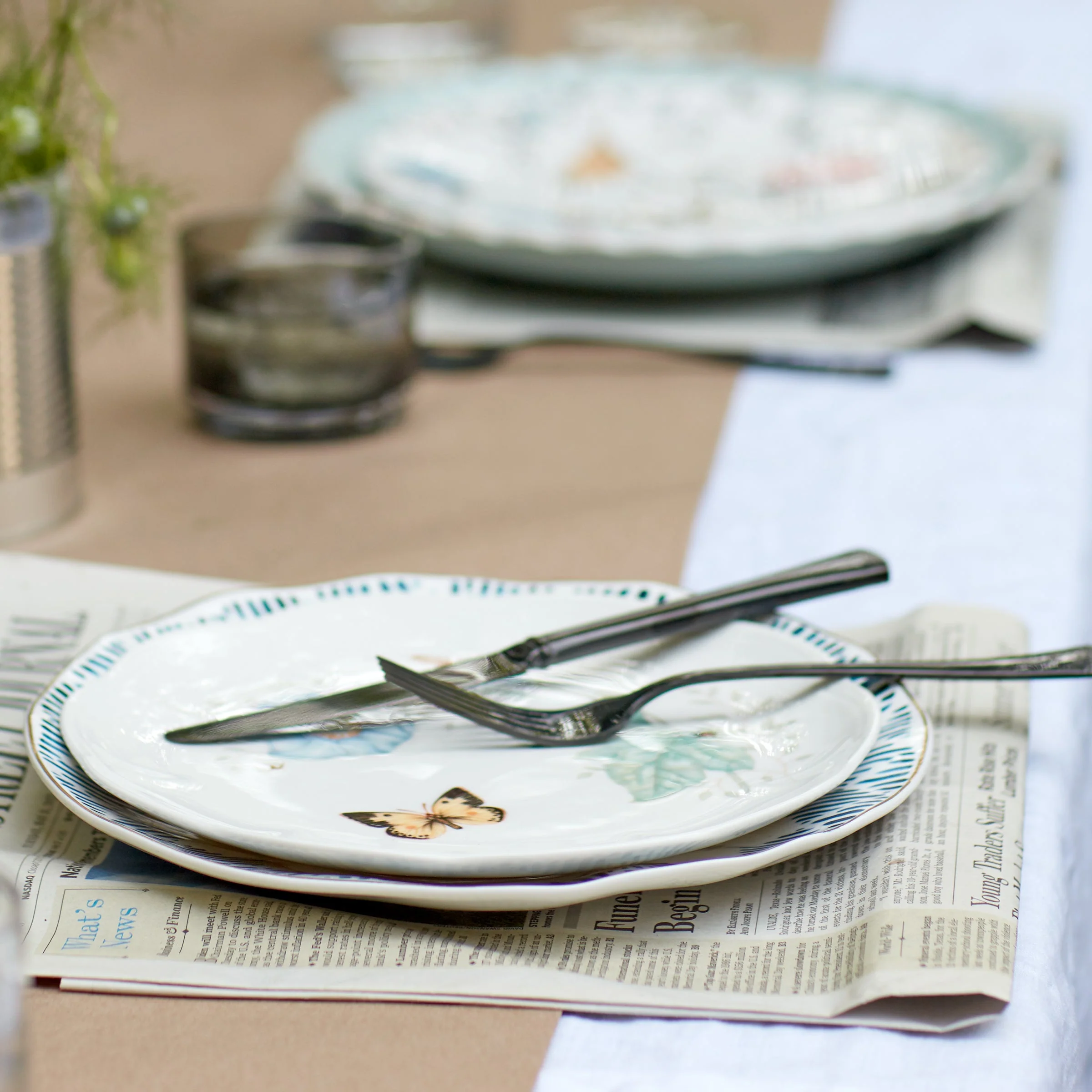 Portola Black Mirror 20-Piece Flatware Set - Image 3