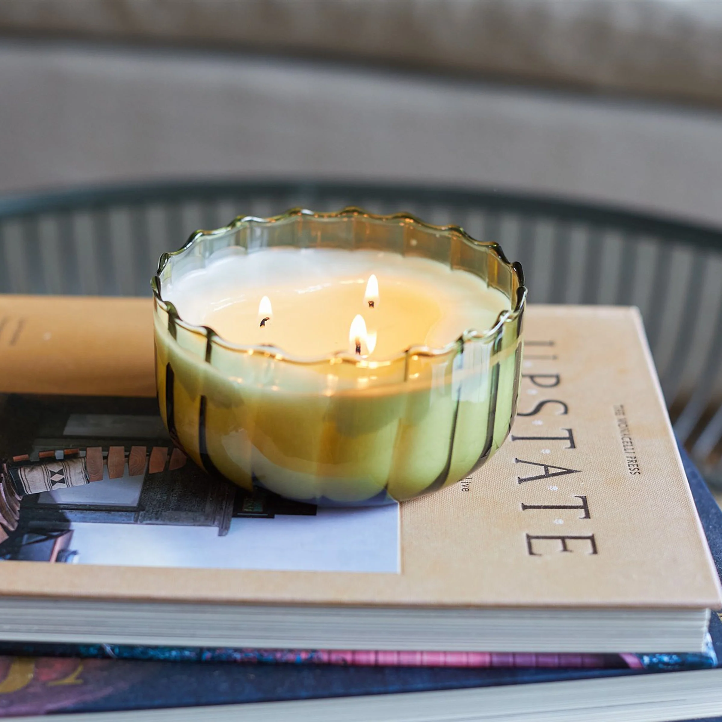 Ripple Secret Garden 12oz Candle - Image 2