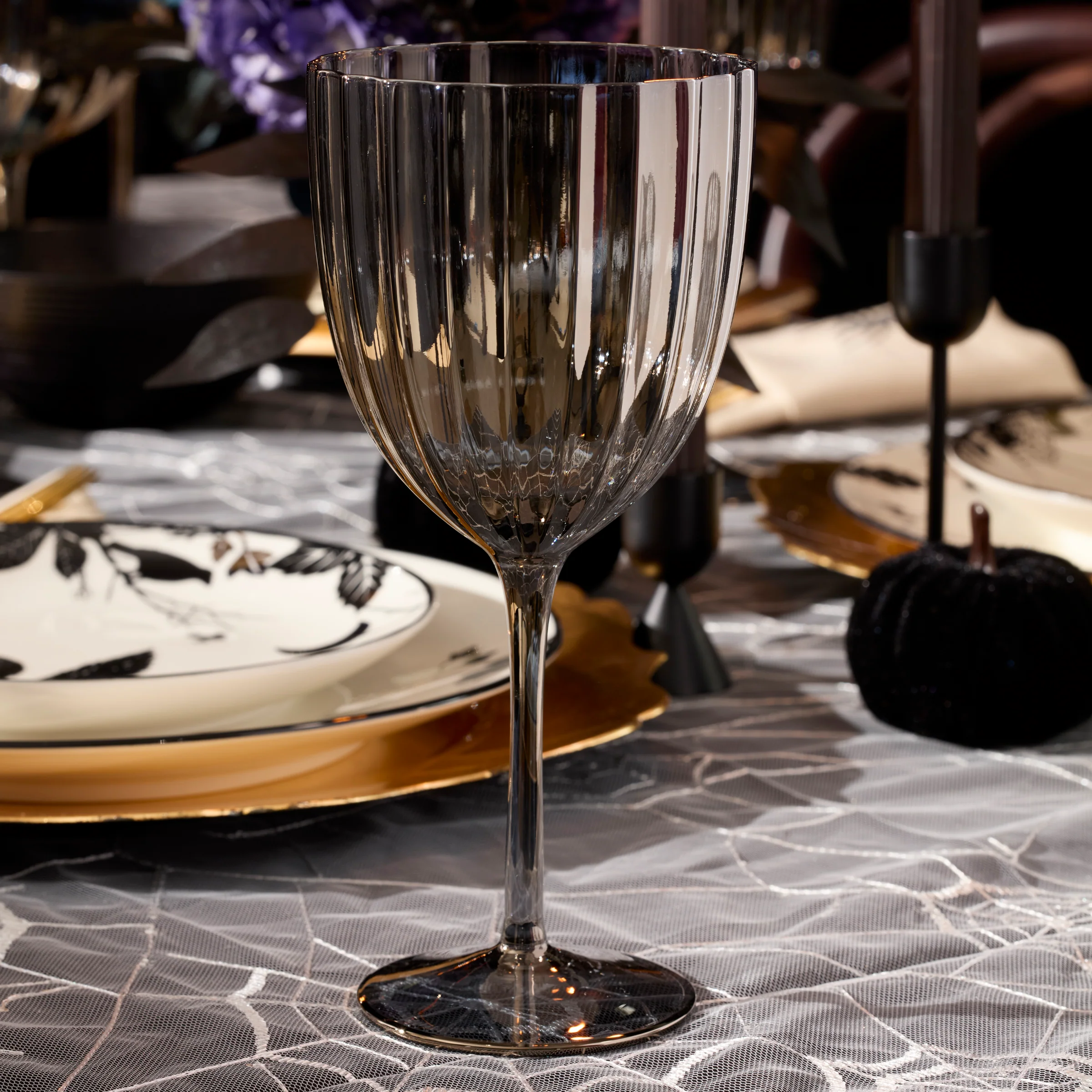 Curva Luxe All-Purpose Wine Glasses, Set of 4 - Image 3