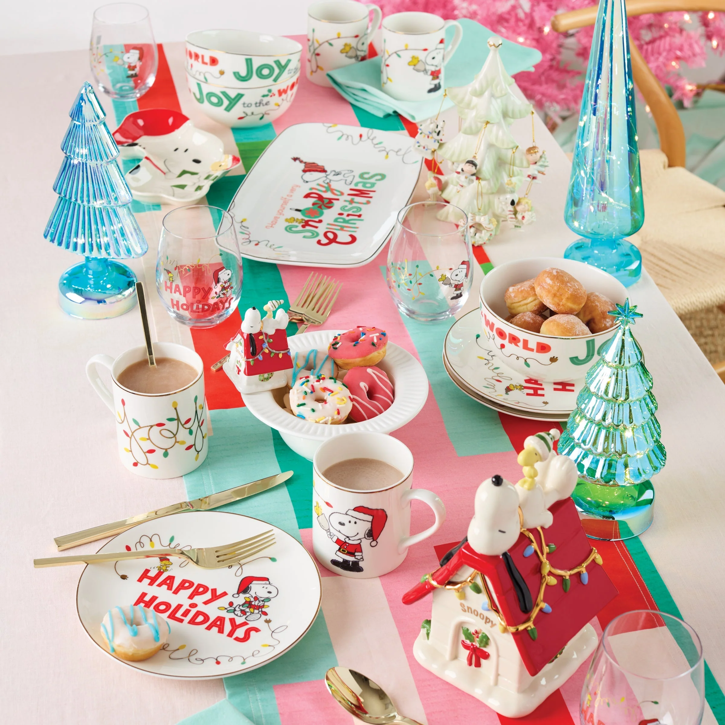 Snoopy Christmas Covered Candy Dish - Image 6
