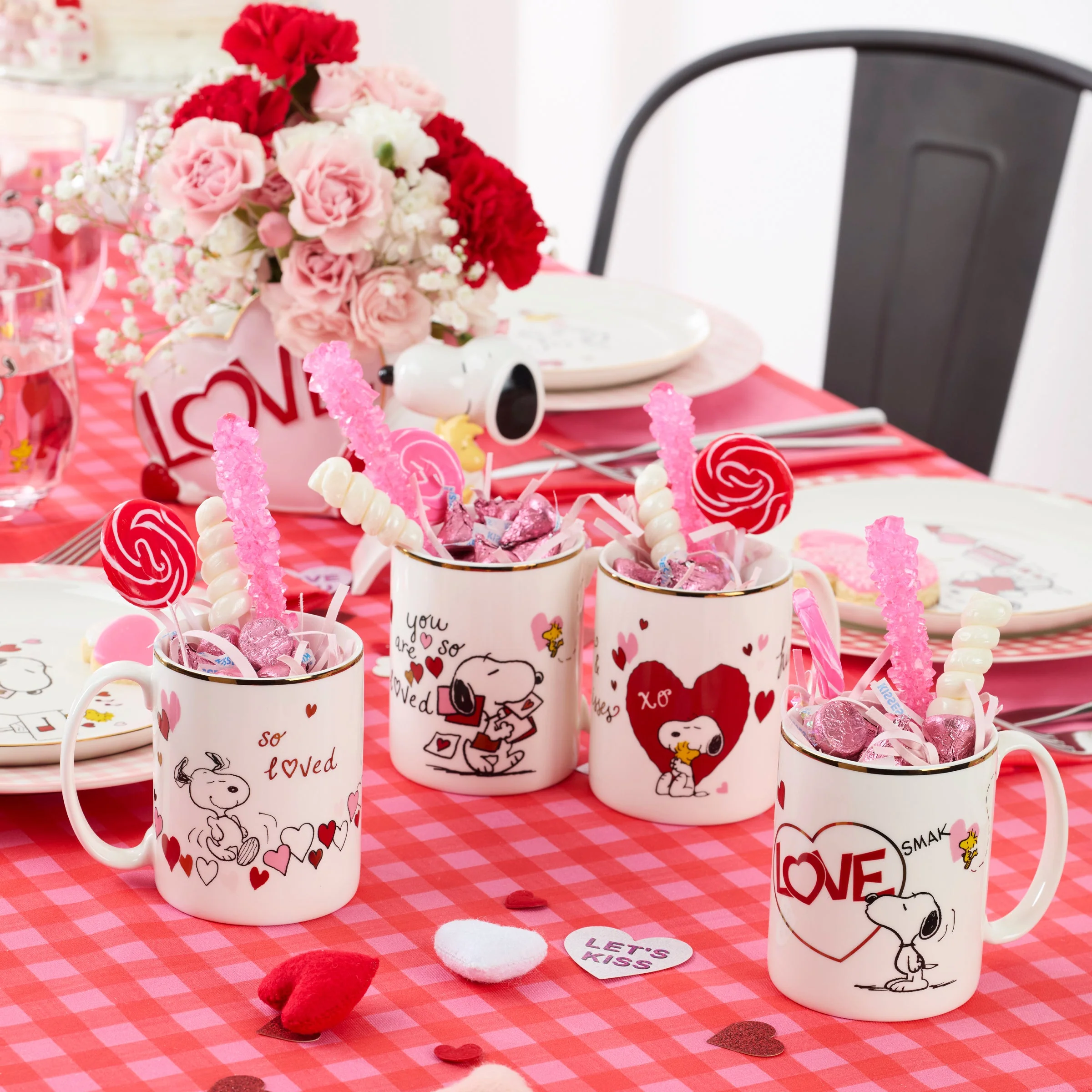 Snoopy Valentine's Day Mugs, Set of 4 - Image 3