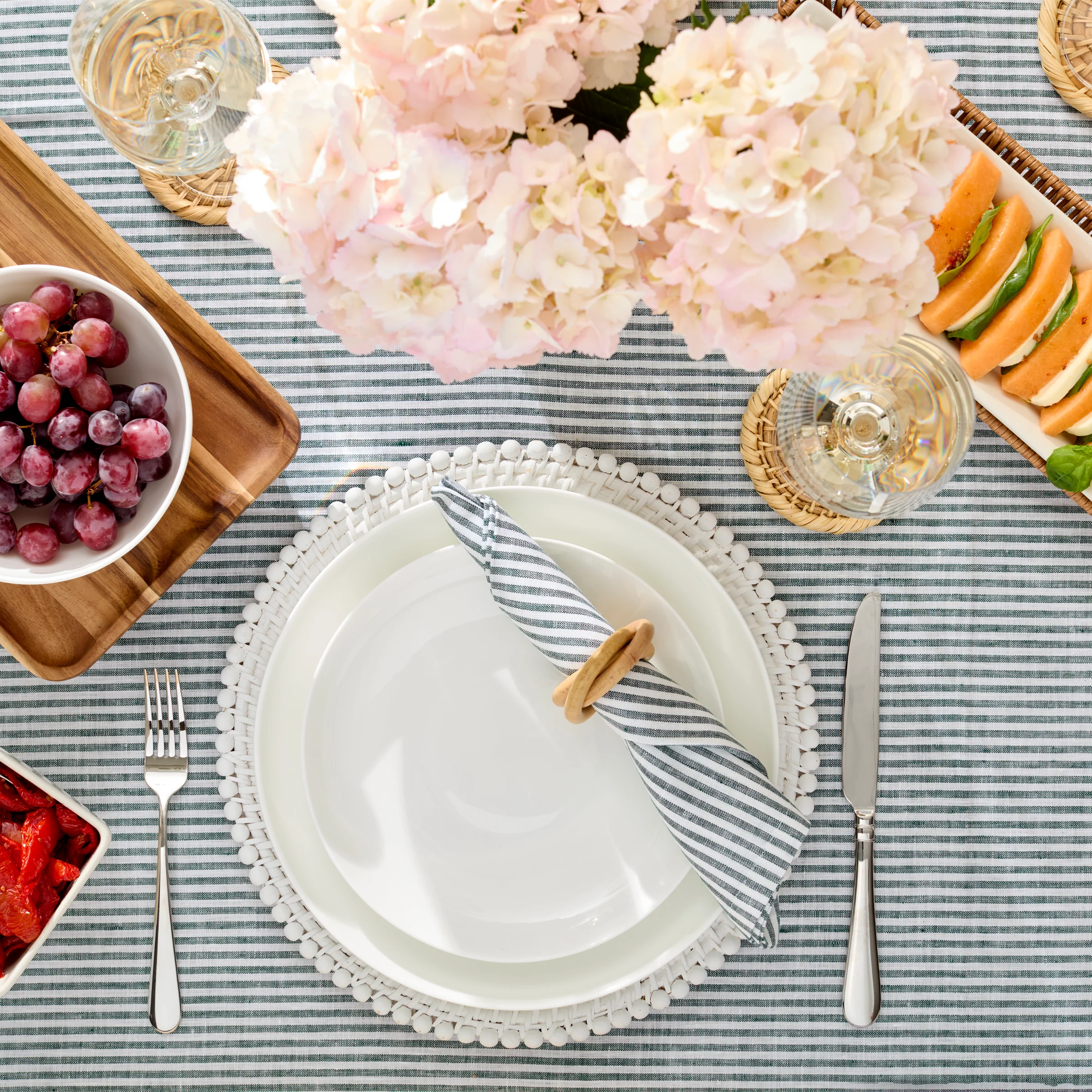 Studio 1414 Coupe 12-Piece Dinnerware Set - Image 3
